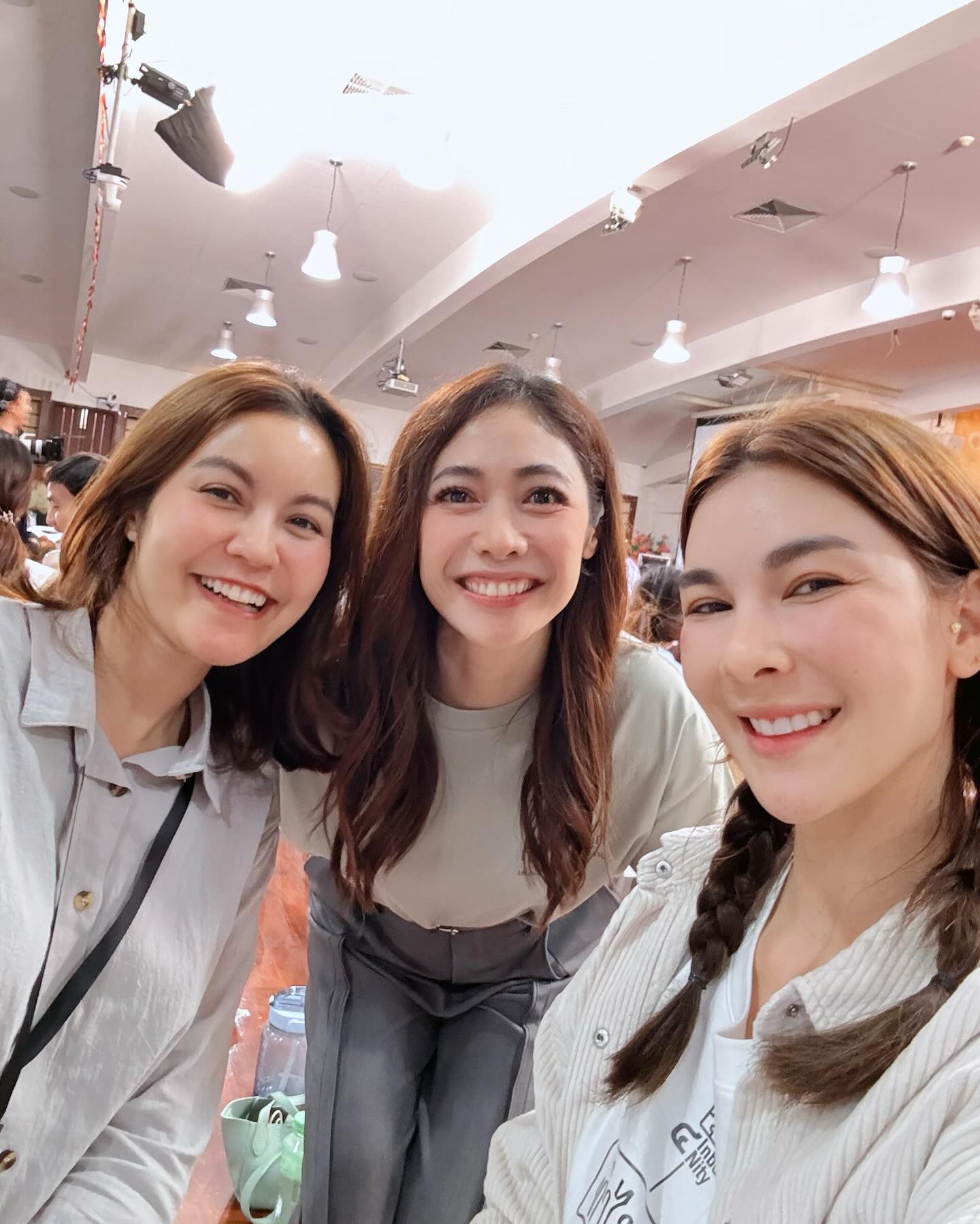 โบว์ - เบญจวรรณ อาร์ตเนอร์