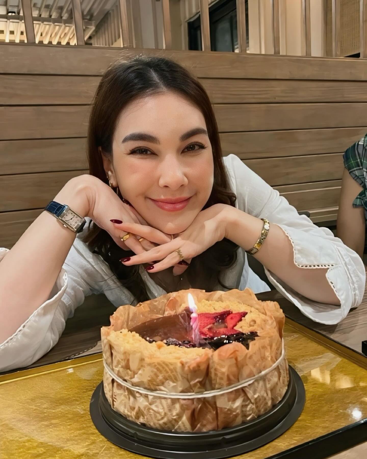 โบว์ - เบญจวรรณ อาร์ตเนอร์