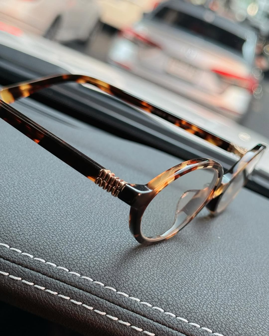 โบว์ - เบญจวรรณ อาร์ตเนอร์