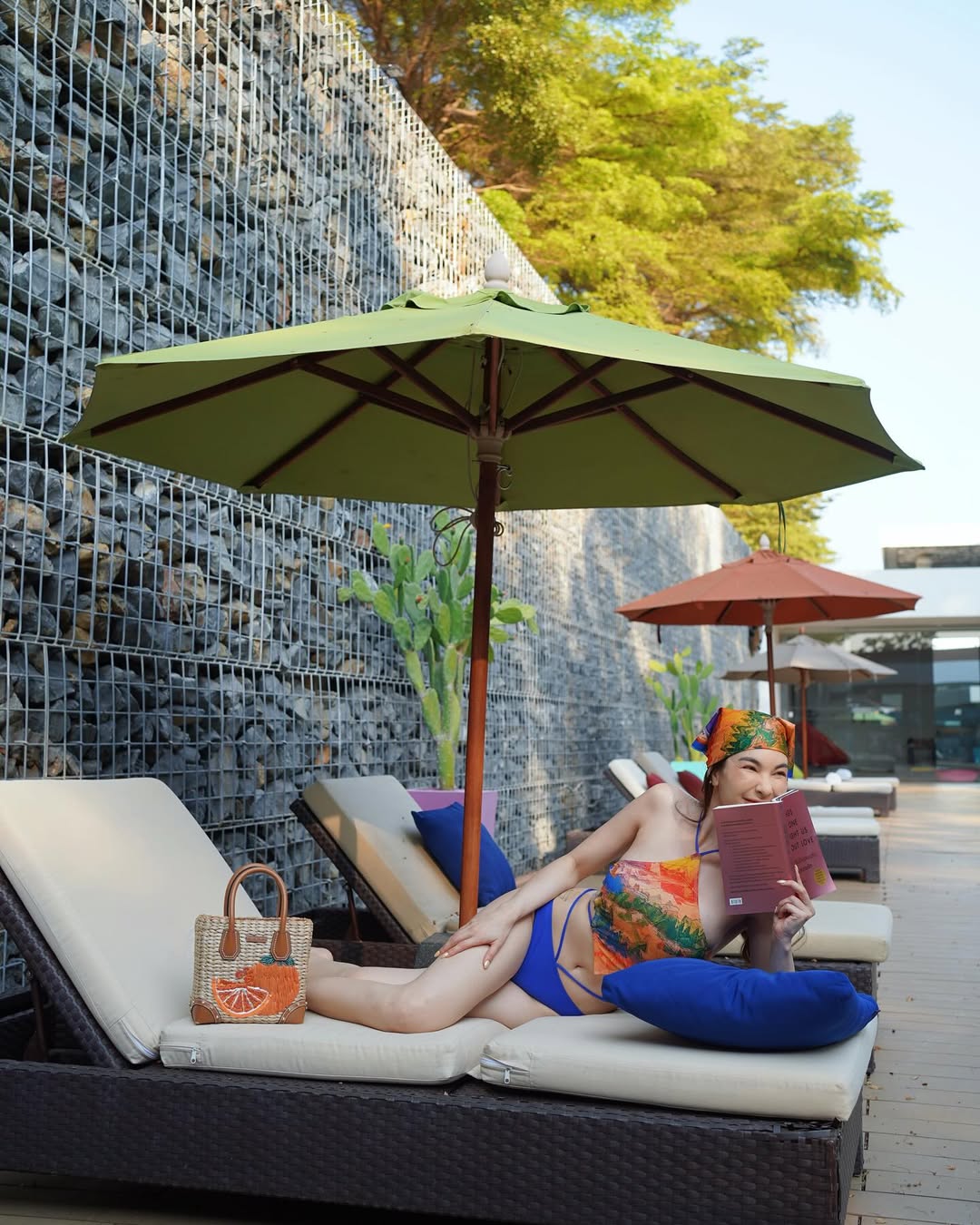 โบว์ - เบญจวรรณ อาร์ตเนอร์