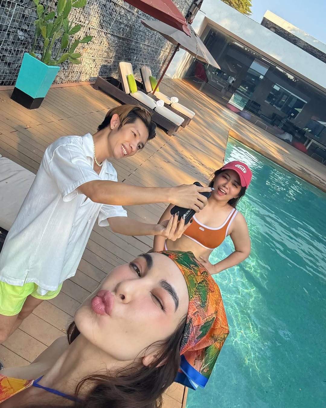 โบว์ - เบญจวรรณ อาร์ตเนอร์