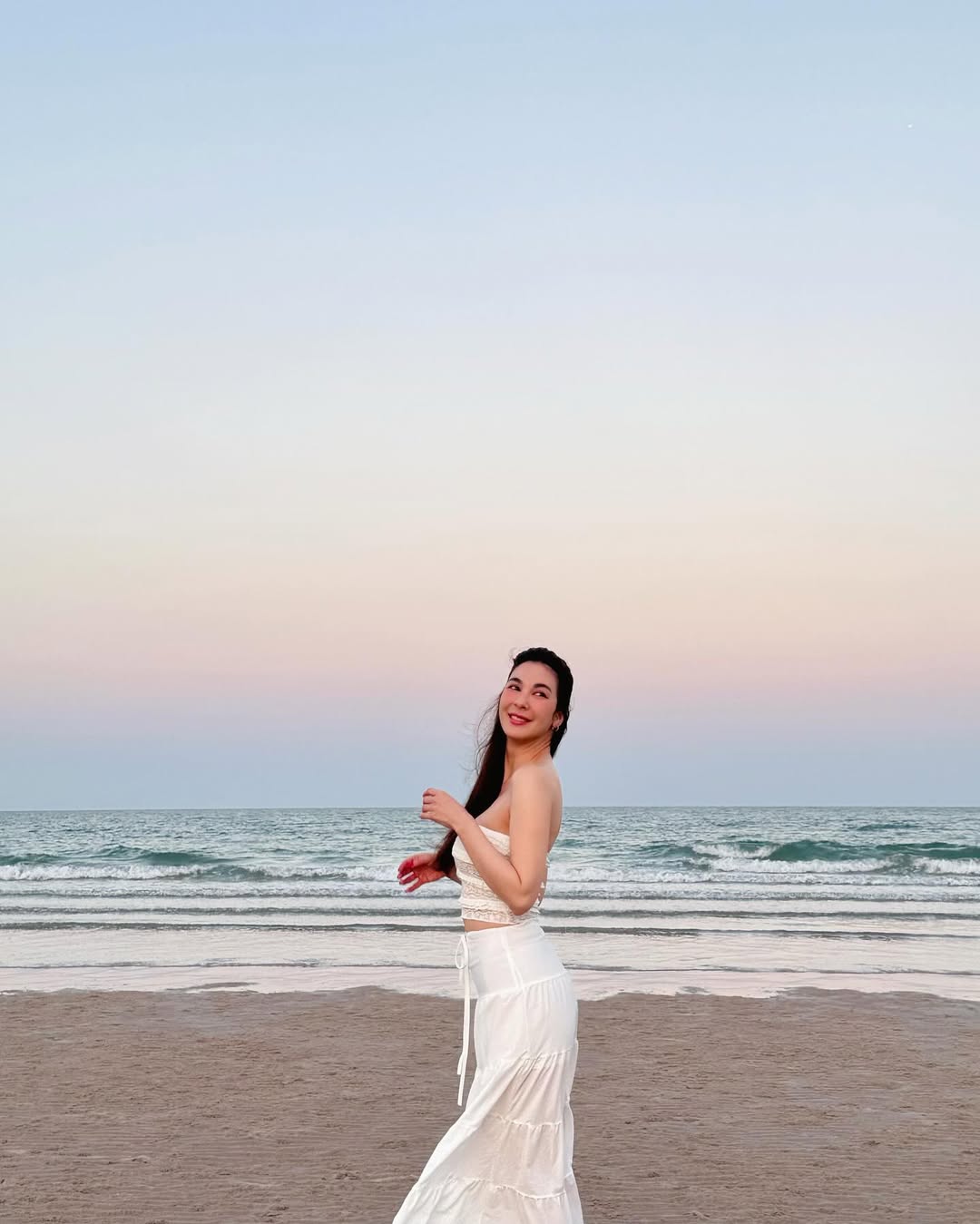 โบว์ - เบญจวรรณ อาร์ตเนอร์