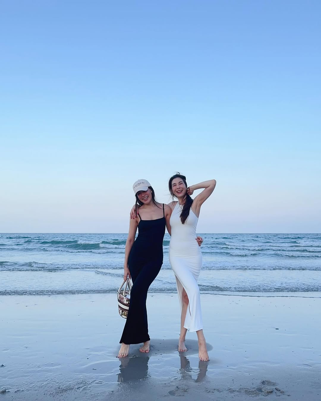 โบว์ - เบญจวรรณ อาร์ตเนอร์