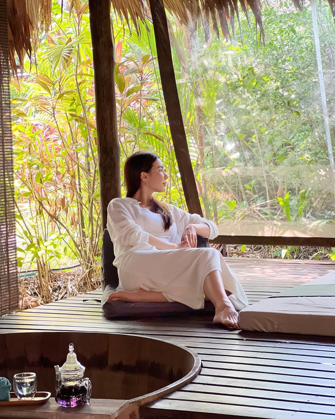 โบว์ - เบญจวรรณ อาร์ตเนอร์