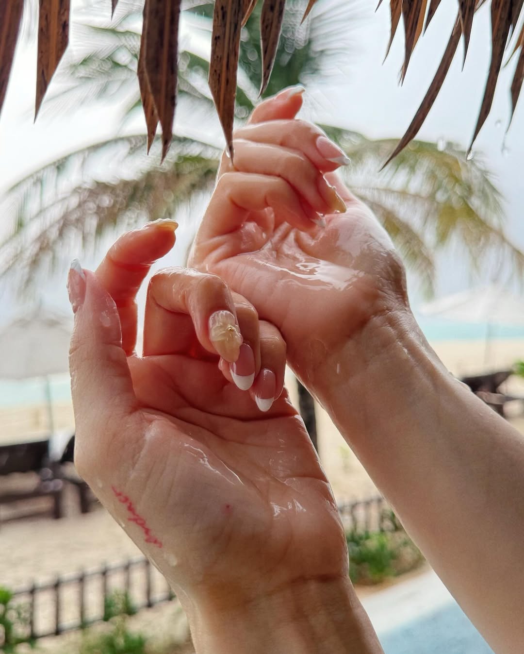 โบว์ - เบญจวรรณ อาร์ตเนอร์