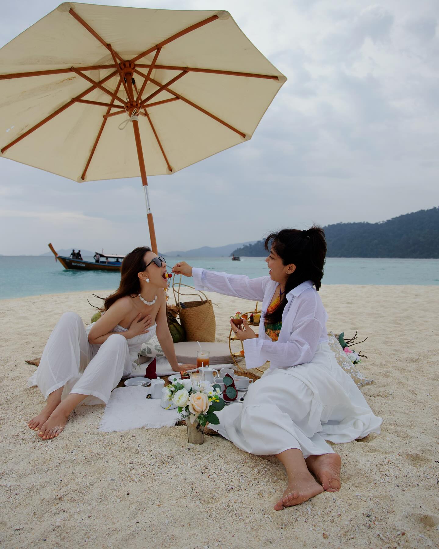 โบว์ - เบญจวรรณ อาร์ตเนอร์