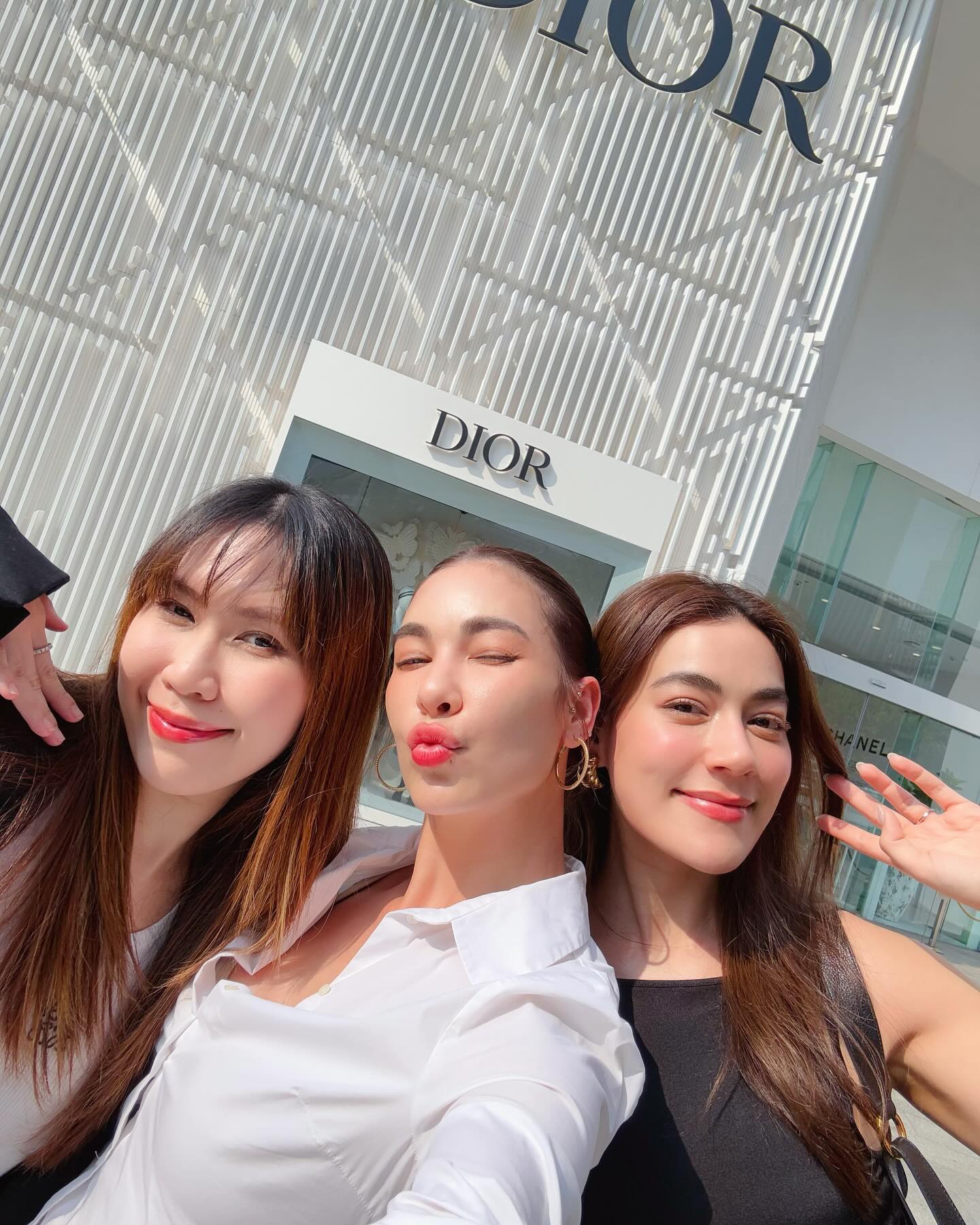 โบว์ - เบญจวรรณ อาร์ตเนอร์
