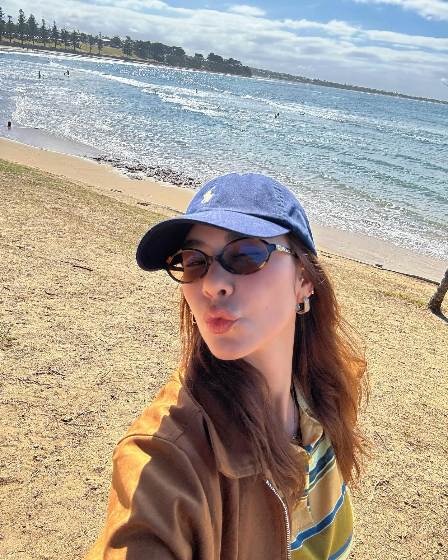 โบว์ - เบญจวรรณ อาร์ตเนอร์