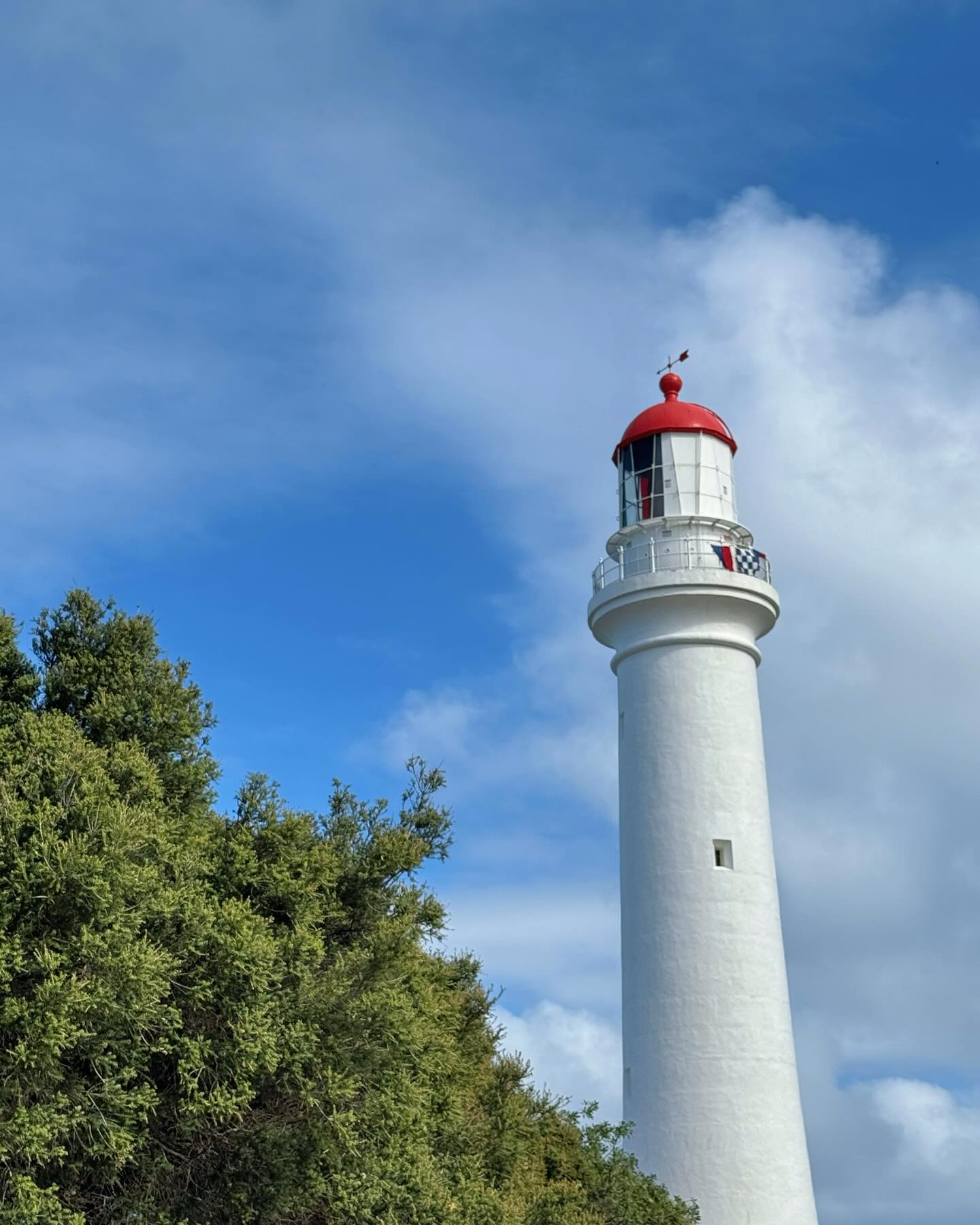 โบว์ - เบญจวรรณ อาร์ตเนอร์