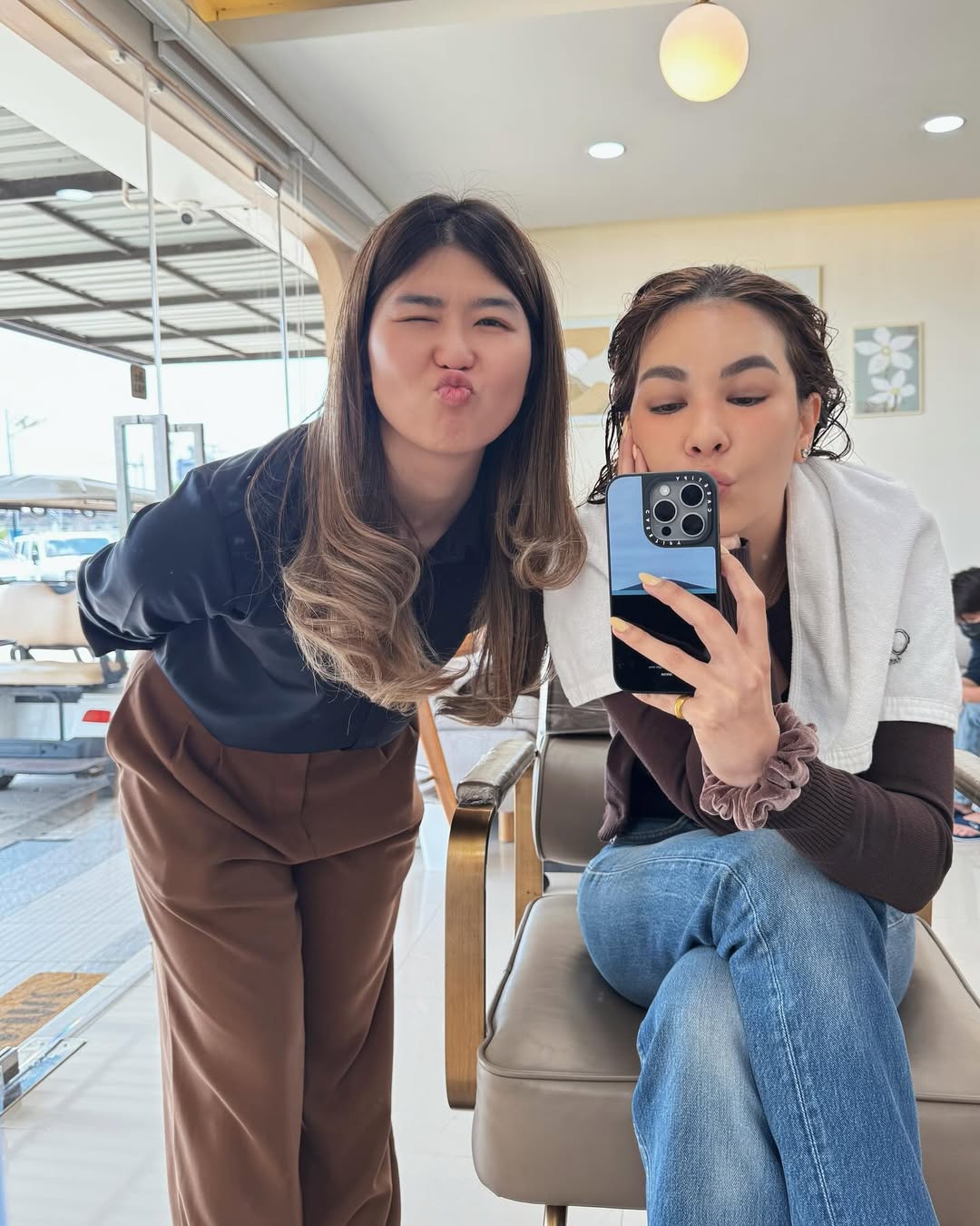 โบว์ - เบญจวรรณ อาร์ตเนอร์