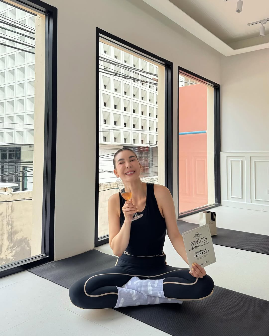 โบว์ - เบญจวรรณ อาร์ตเนอร์