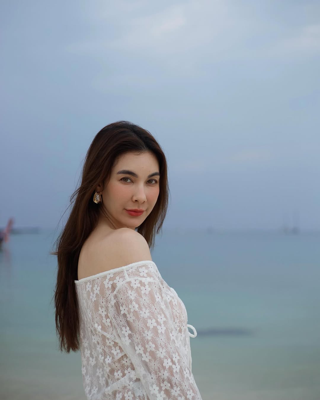โบว์ - เบญจวรรณ อาร์ตเนอร์