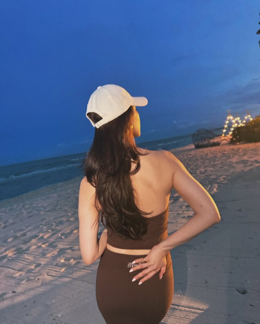 โบว์ - เบญจวรรณ อาร์ตเนอร์