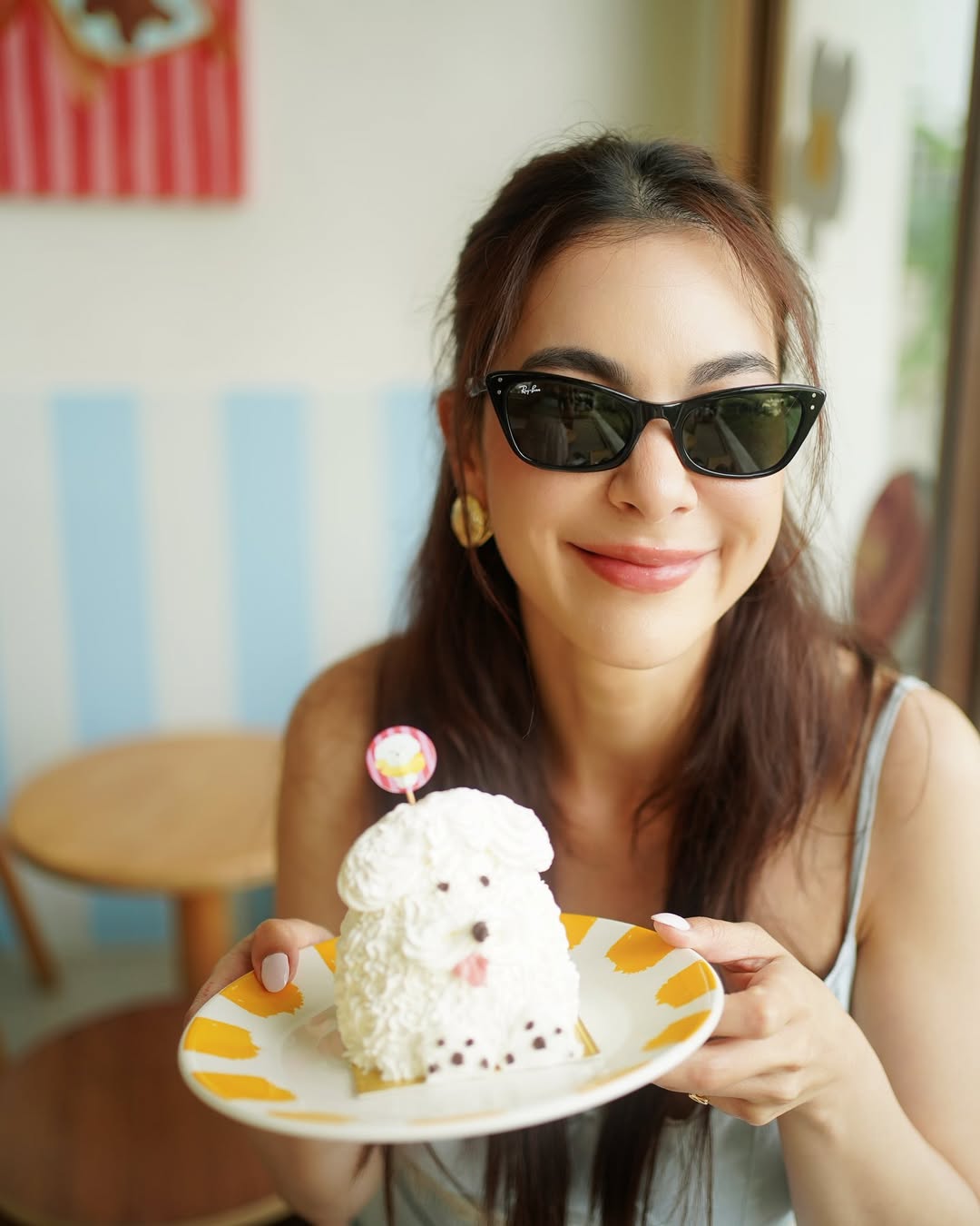 โบว์ - เบญจวรรณ อาร์ตเนอร์