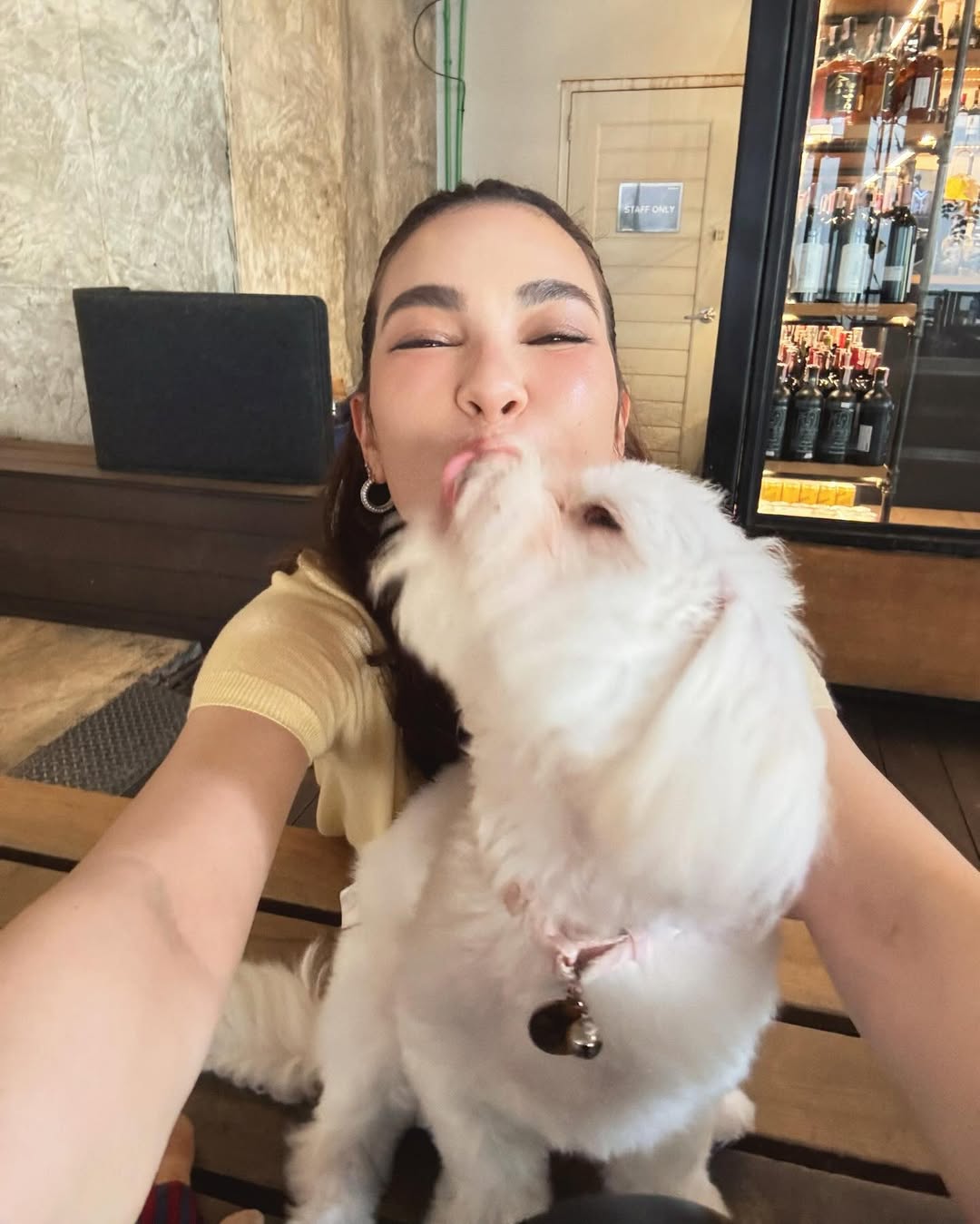 โบว์ - เบญจวรรณ อาร์ตเนอร์