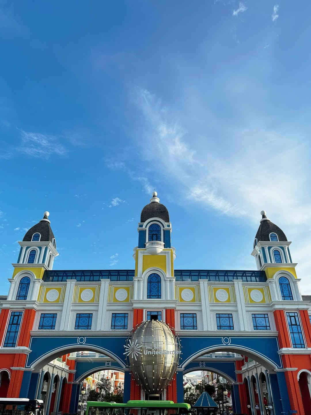 โบว์ - เบญจวรรณ อาร์ตเนอร์