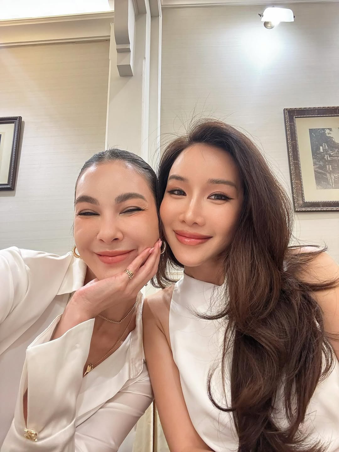 โบว์ - เบญจวรรณ อาร์ตเนอร์