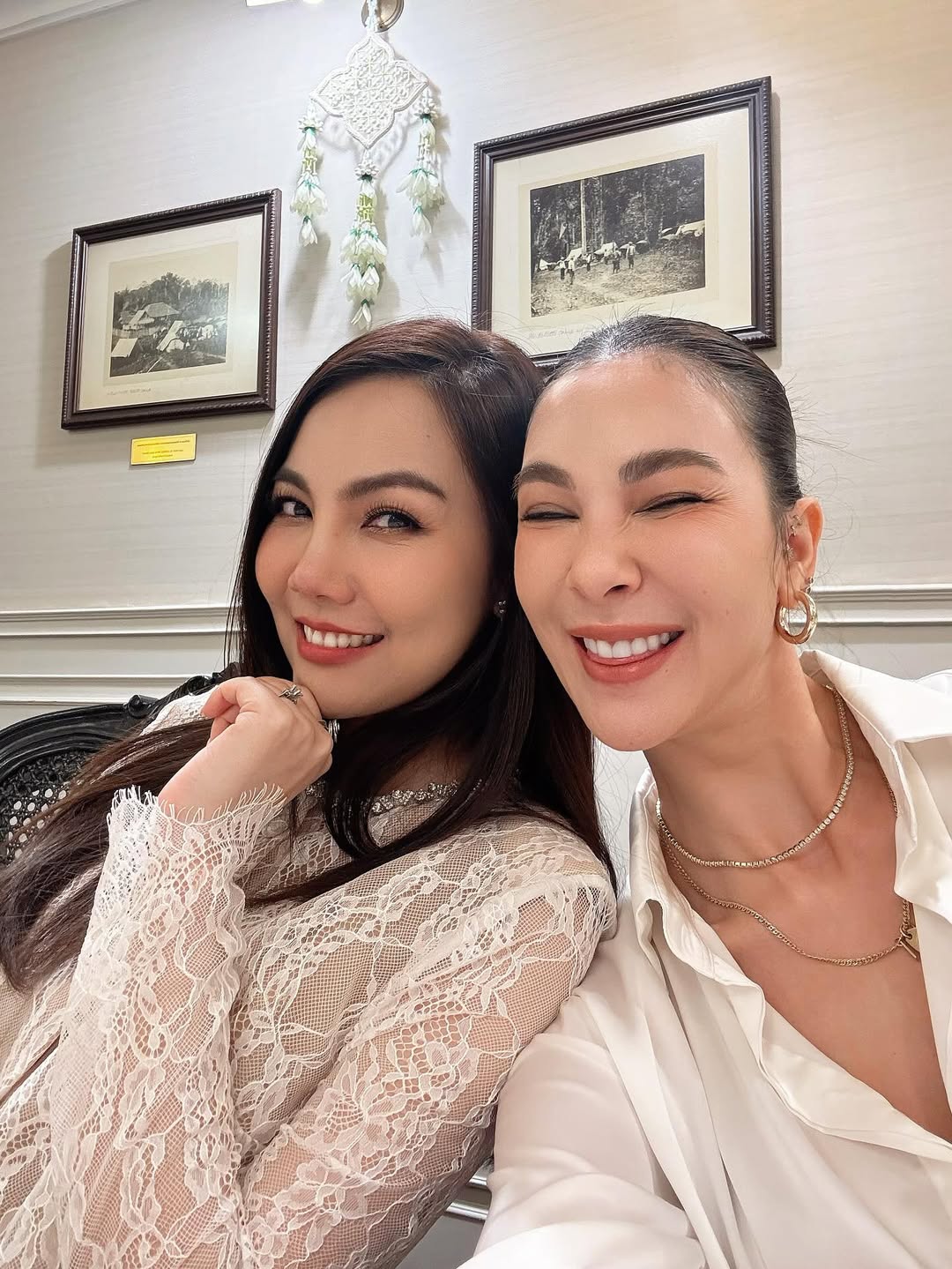 โบว์ - เบญจวรรณ อาร์ตเนอร์