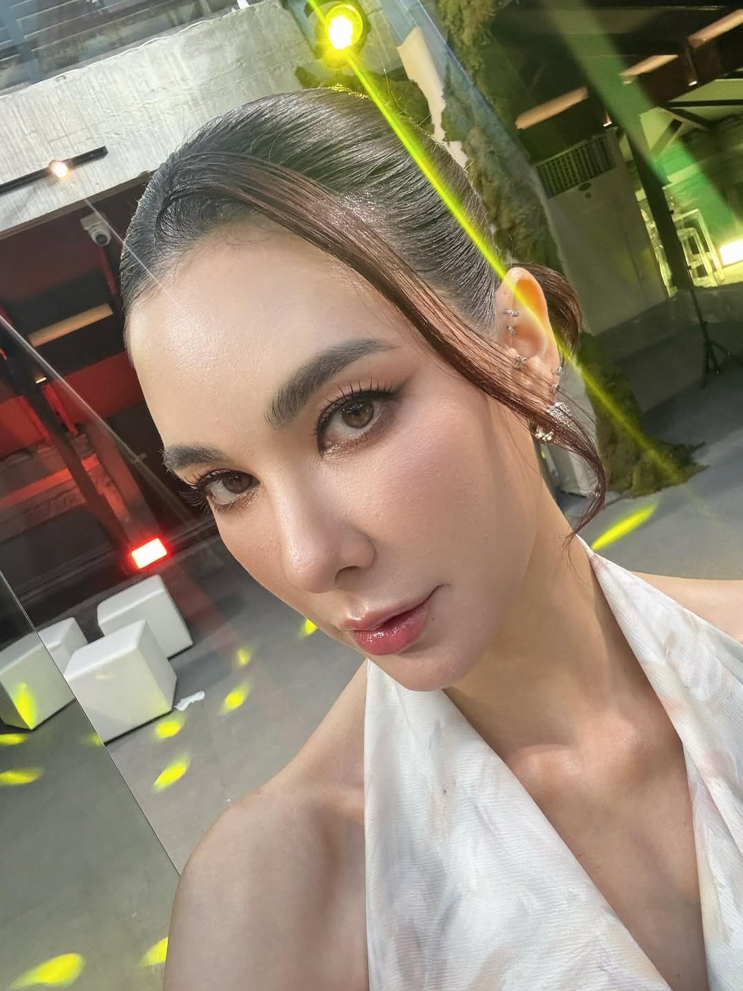 โบว์ - เบญจวรรณ อาร์ตเนอร์