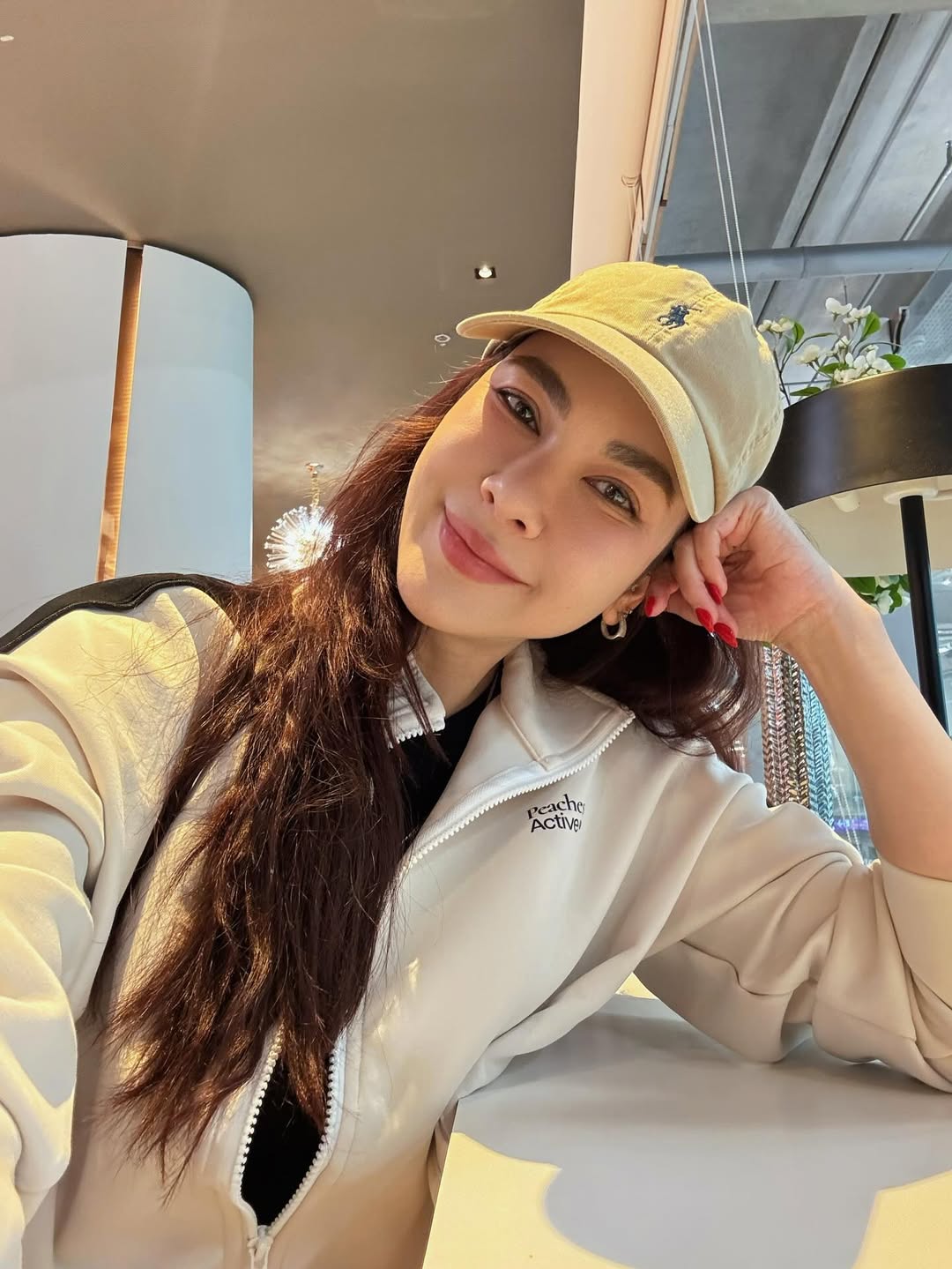 โบว์ - เบญจวรรณ อาร์ตเนอร์