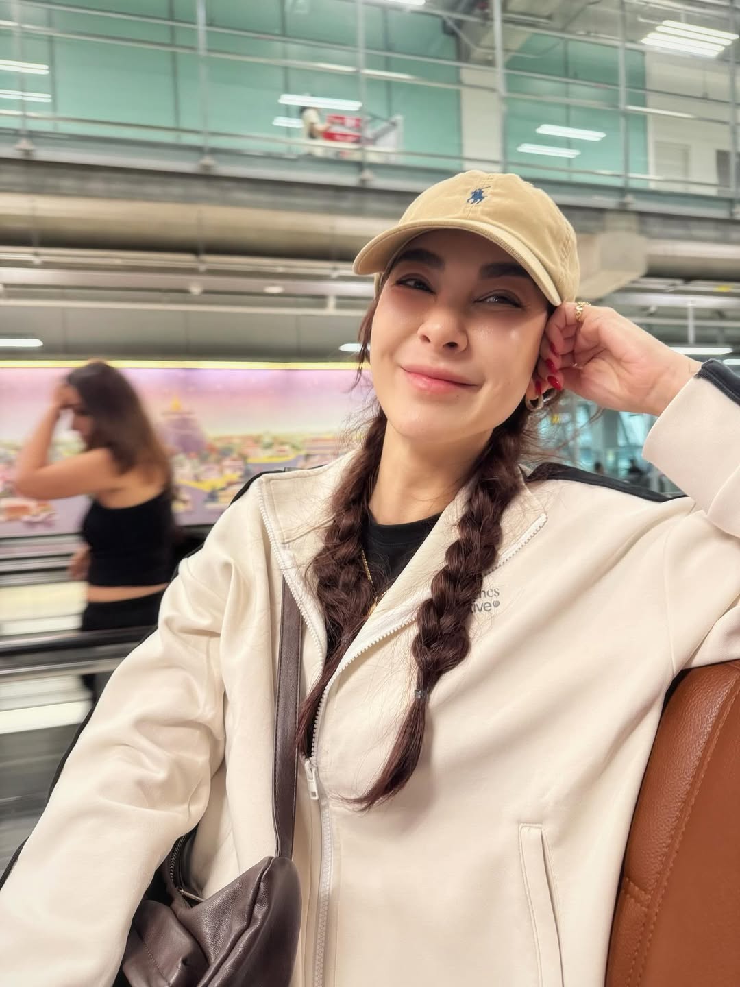 โบว์ - เบญจวรรณ อาร์ตเนอร์