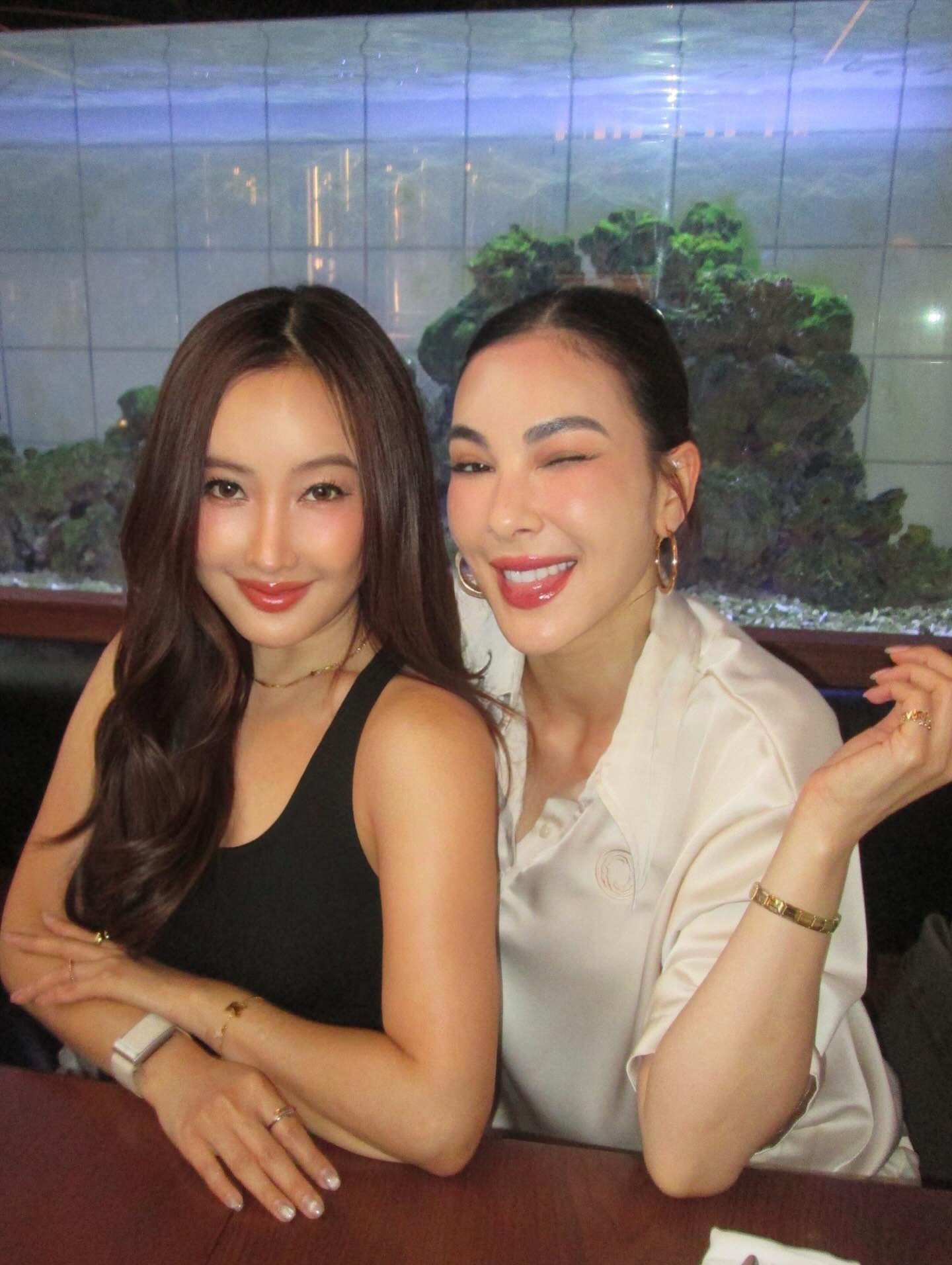 โบว์ - เบญจวรรณ อาร์ตเนอร์