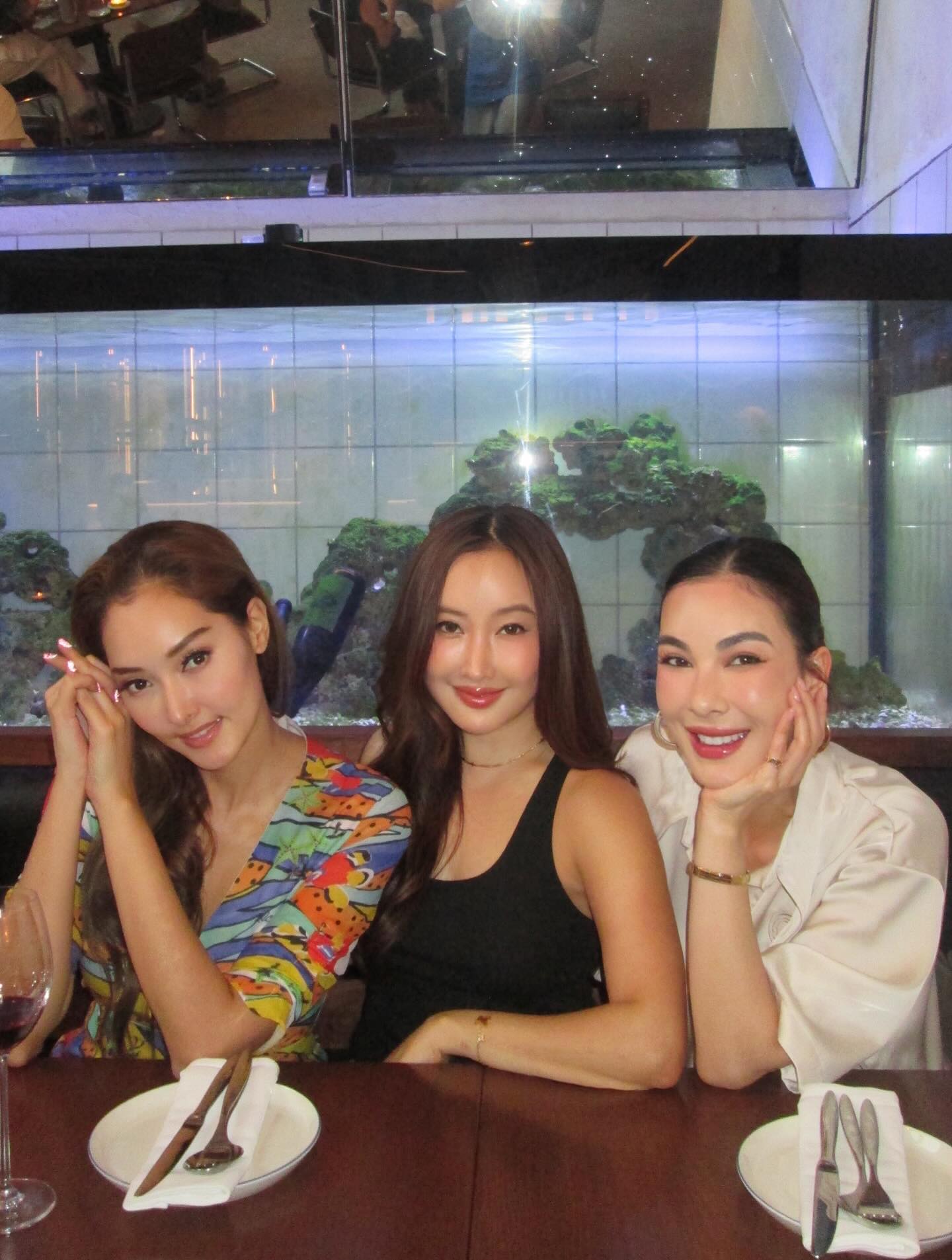 โบว์ - เบญจวรรณ อาร์ตเนอร์