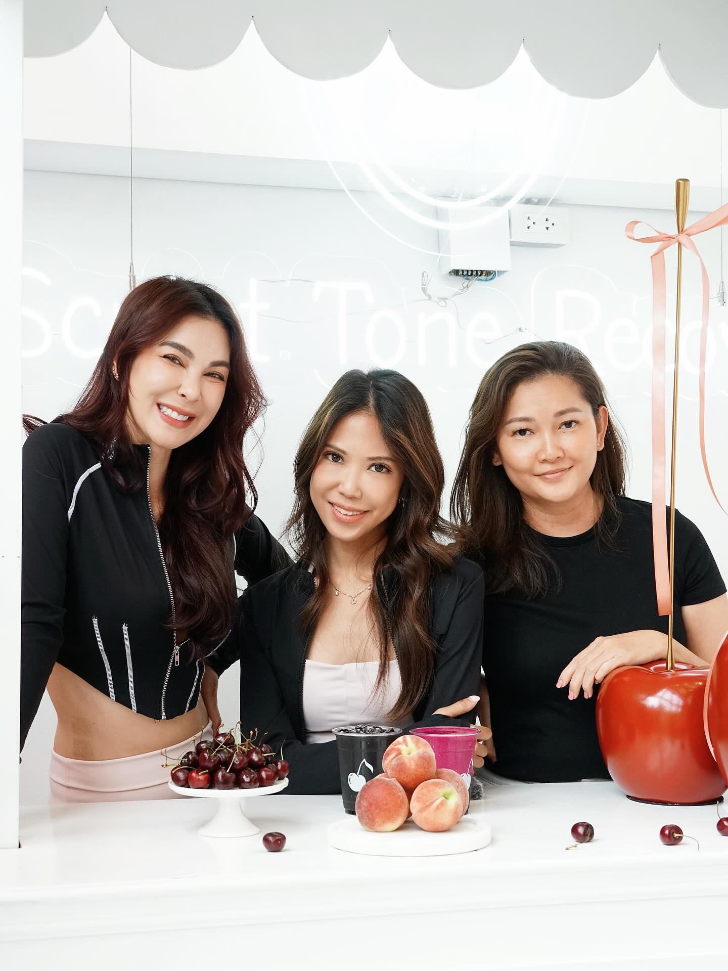 โบว์ - เบญจวรรณ อาร์ตเนอร์