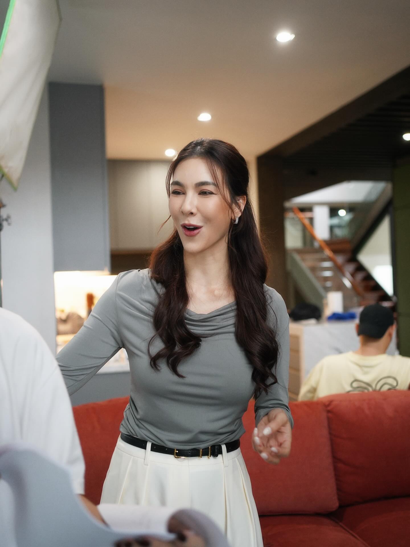 โบว์ - เบญจวรรณ อาร์ตเนอร์
