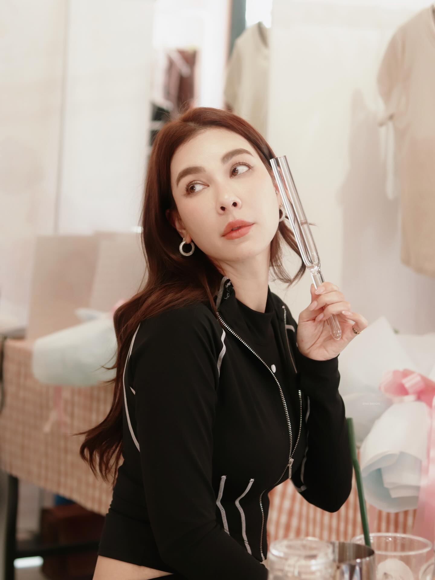 โบว์ - เบญจวรรณ อาร์ตเนอร์