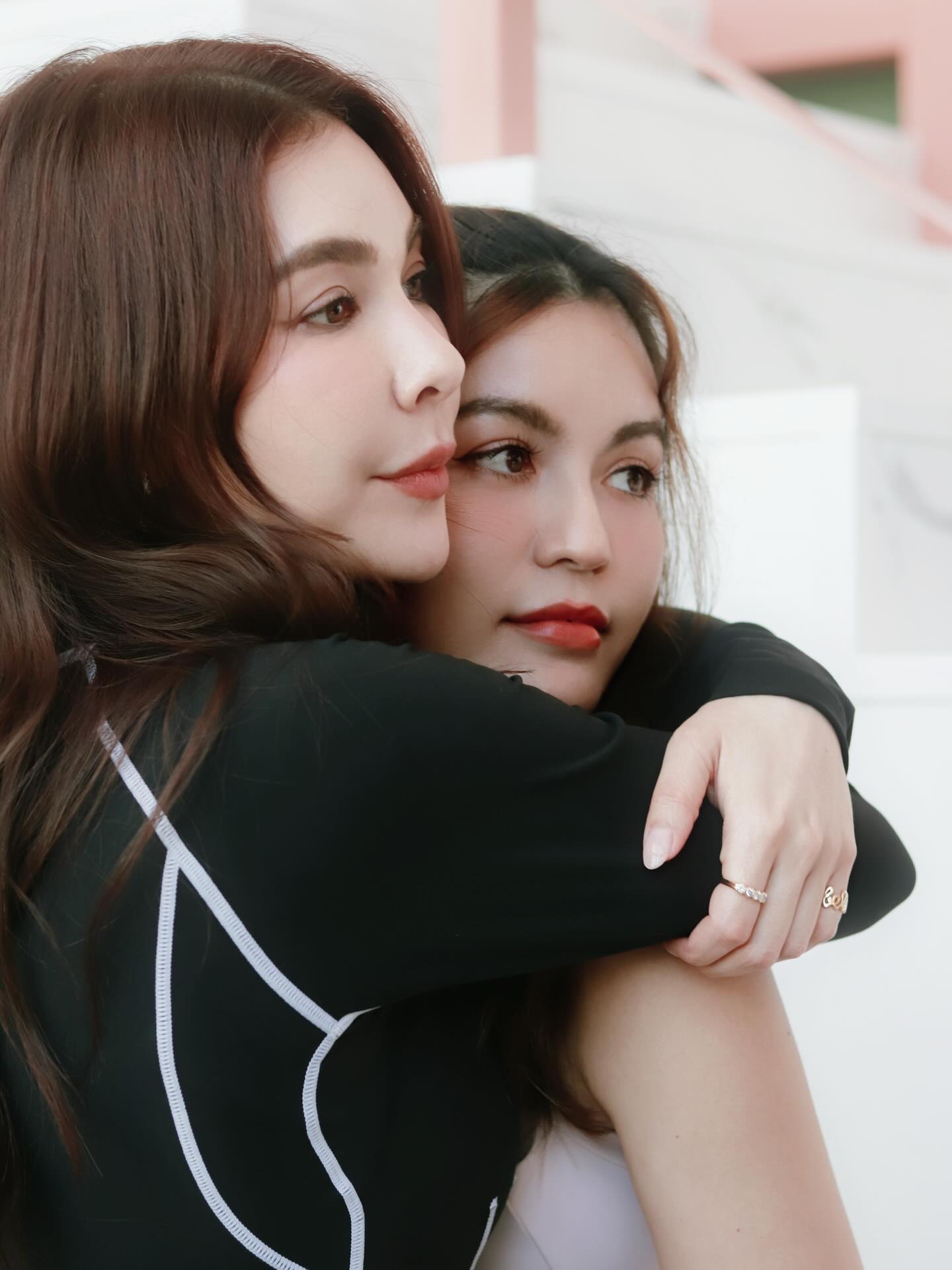 โบว์ - เบญจวรรณ อาร์ตเนอร์