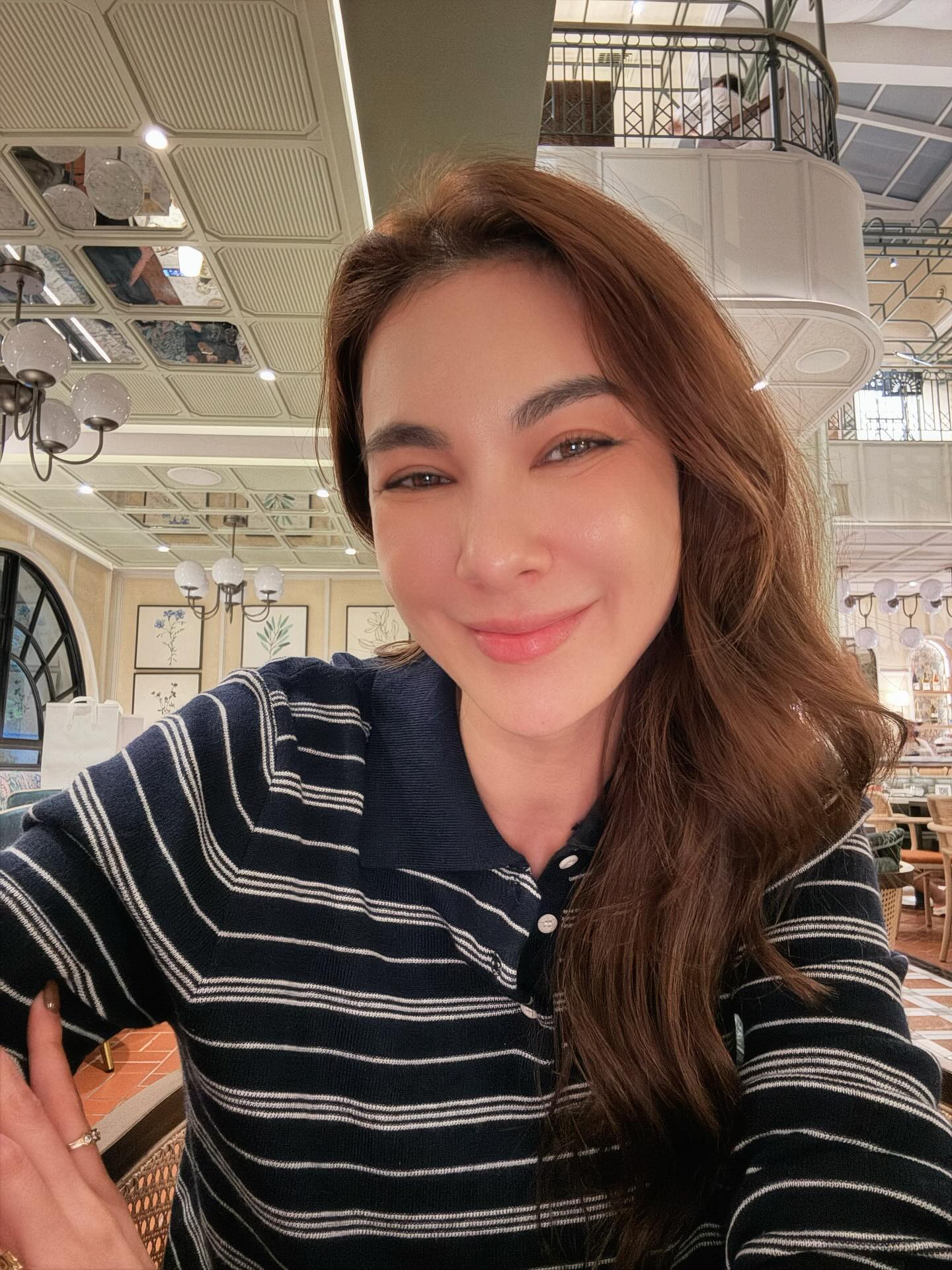 โบว์ - เบญจวรรณ อาร์ตเนอร์