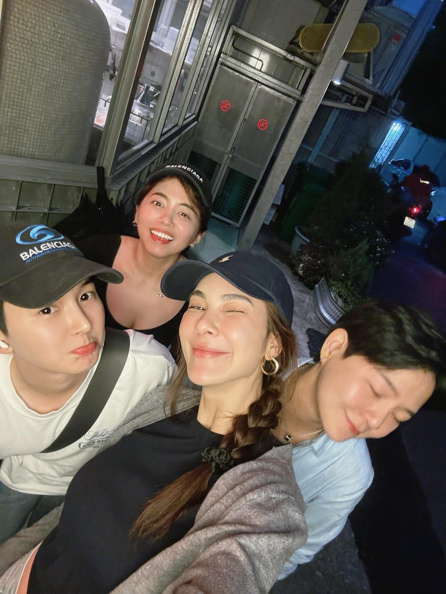 โบว์ - เบญจวรรณ อาร์ตเนอร์