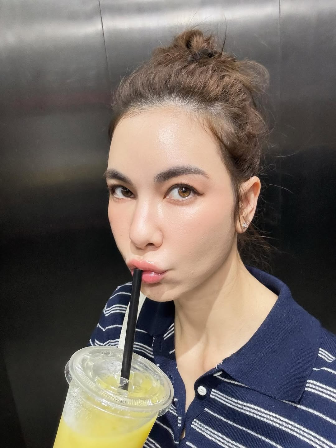 โบว์ - เบญจวรรณ อาร์ตเนอร์