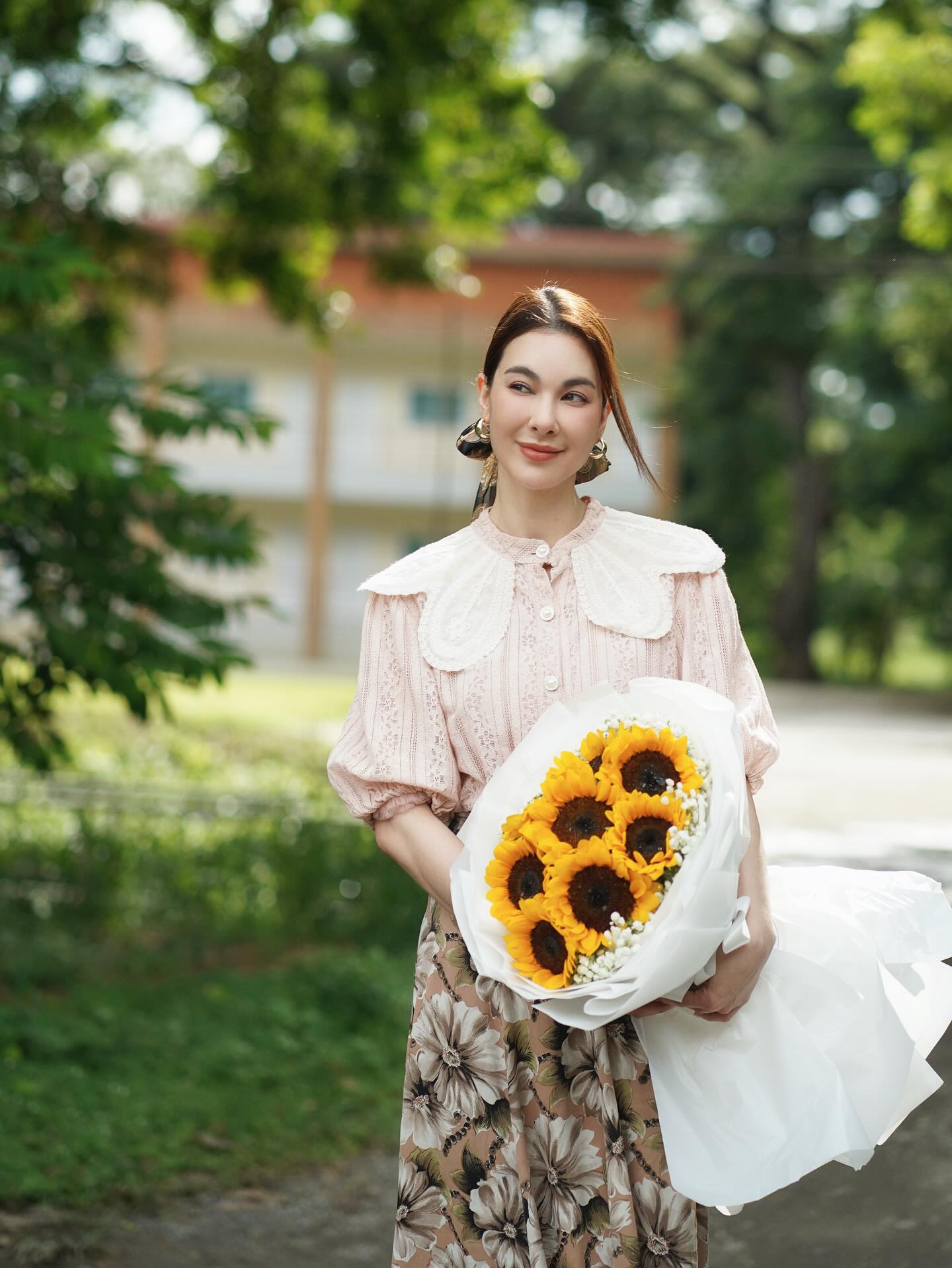 โบว์ - เบญจวรรณ อาร์ตเนอร์
