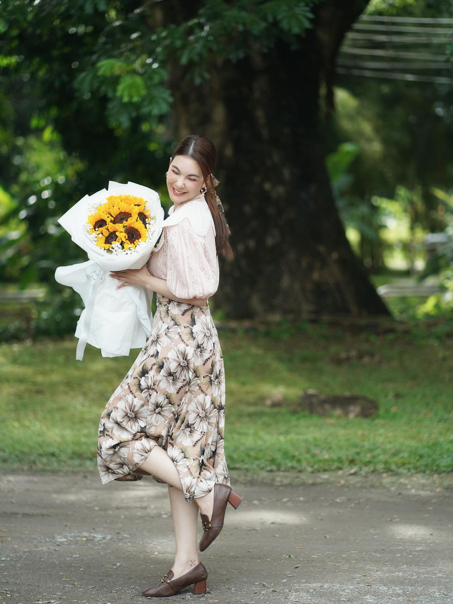 โบว์ - เบญจวรรณ อาร์ตเนอร์