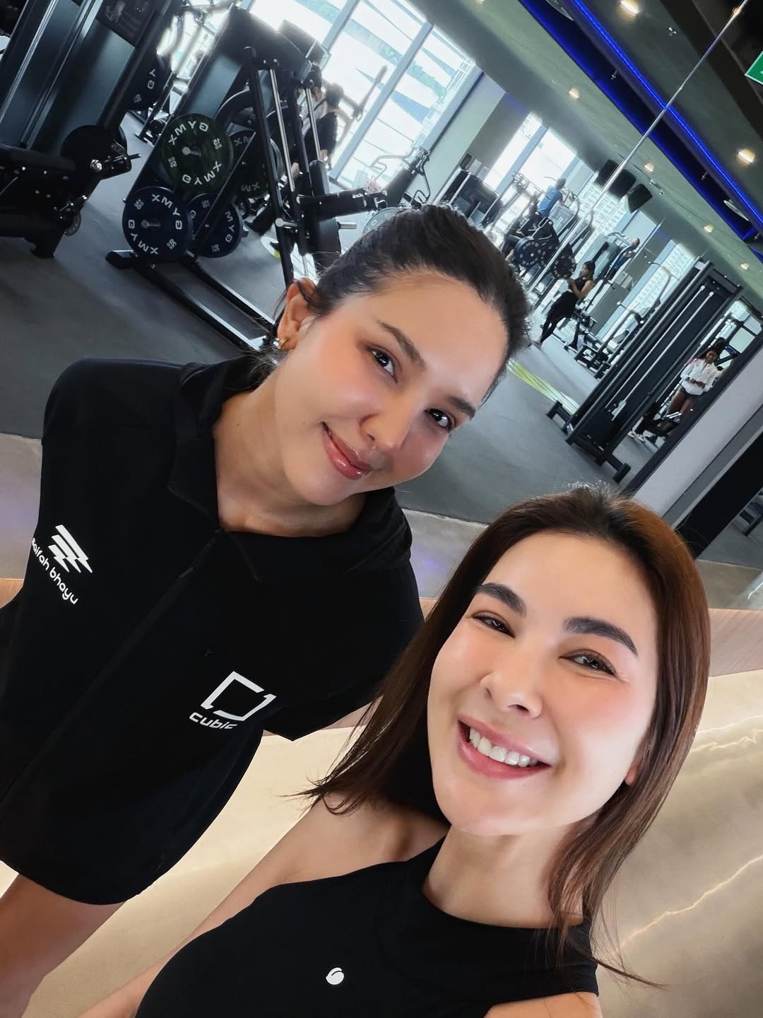 โบว์ - เบญจวรรณ อาร์ตเนอร์