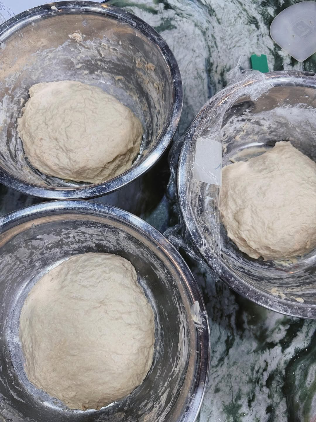 โบว์ - เบญจวรรณ อาร์ตเนอร์