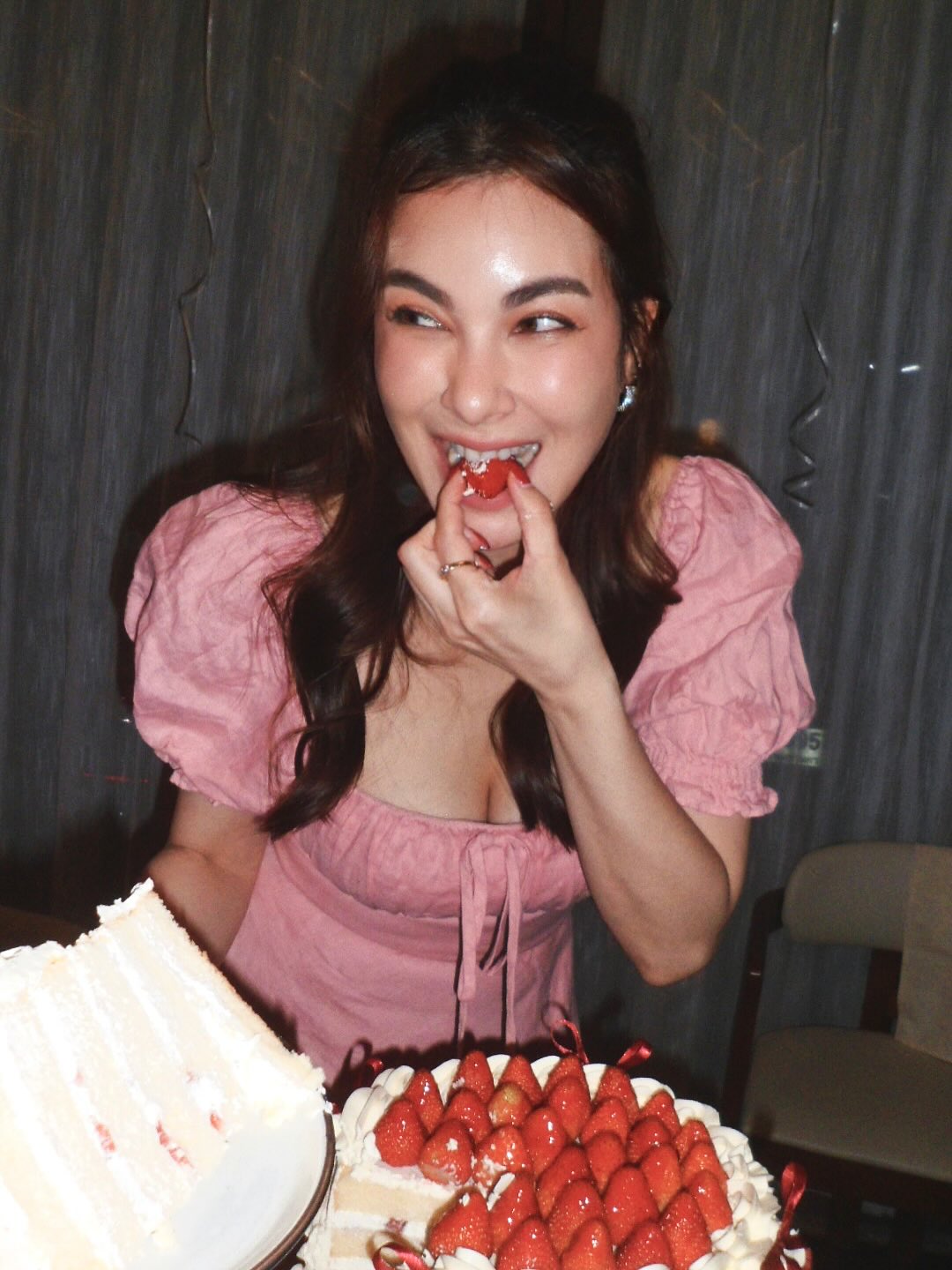 โบว์ - เบญจวรรณ อาร์ตเนอร์