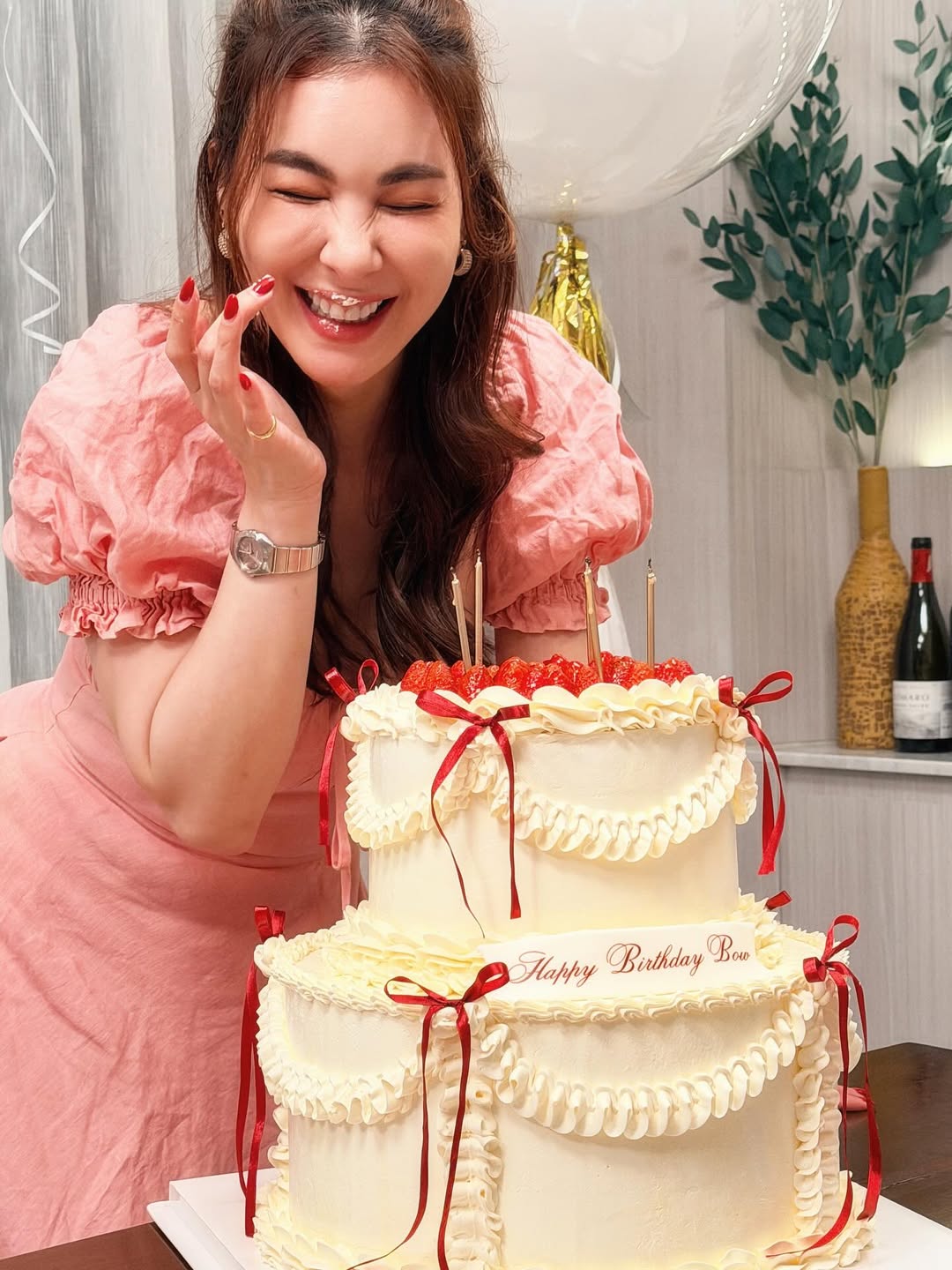 โบว์ - เบญจวรรณ อาร์ตเนอร์