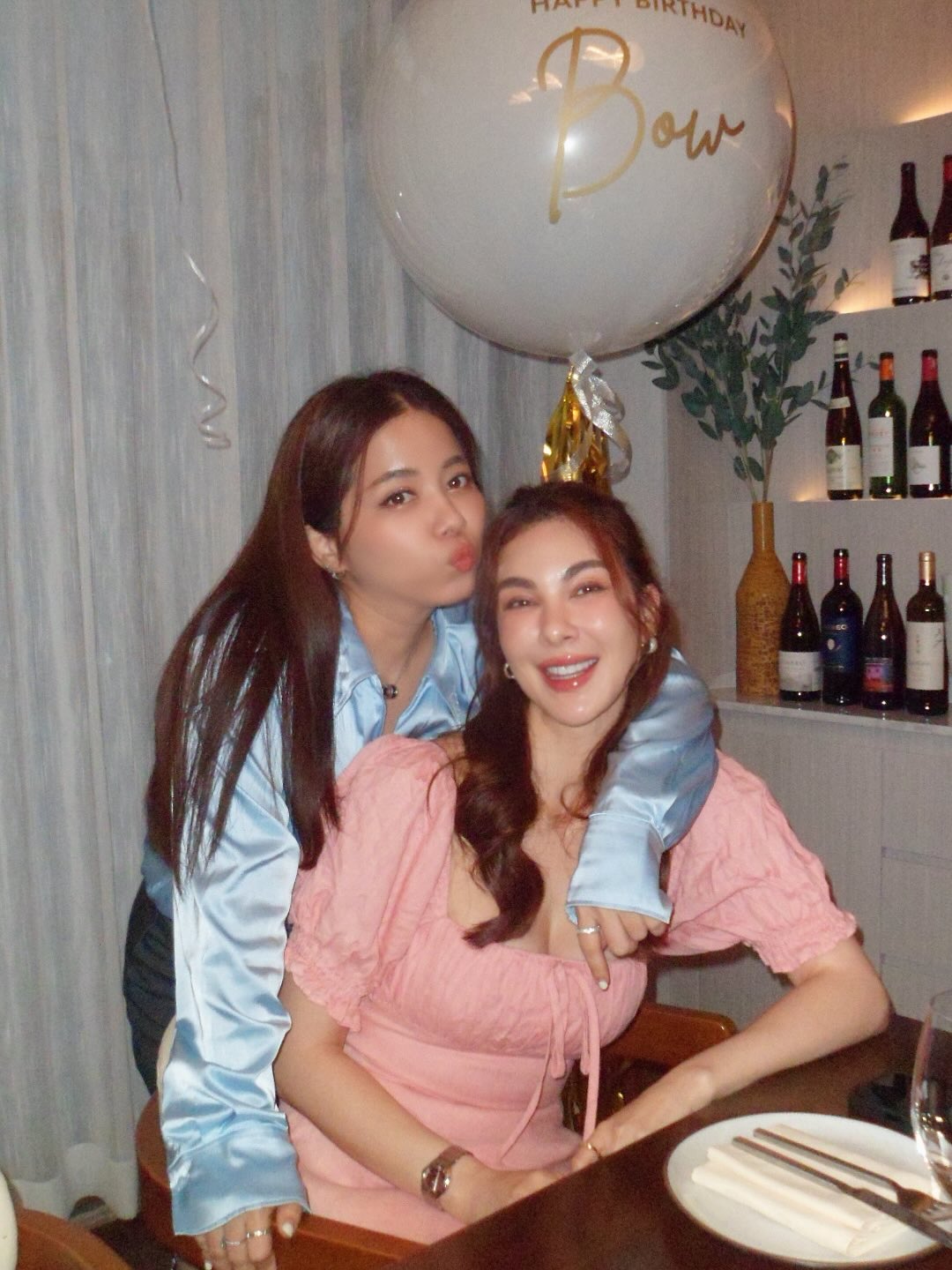 โบว์ - เบญจวรรณ อาร์ตเนอร์