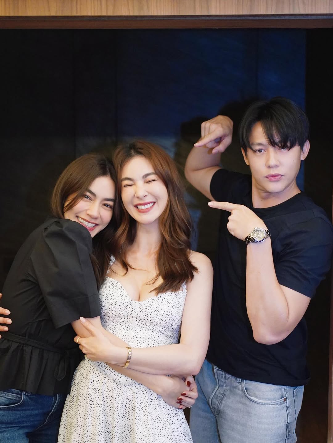 โบว์ - เบญจวรรณ อาร์ตเนอร์