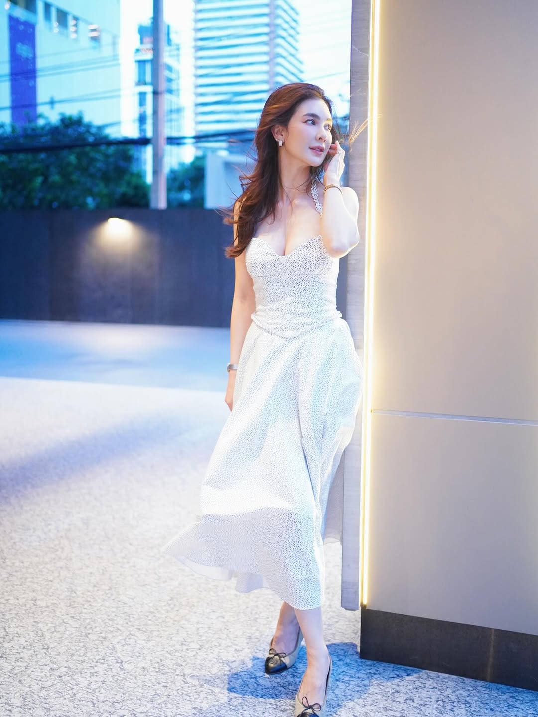 โบว์ - เบญจวรรณ อาร์ตเนอร์