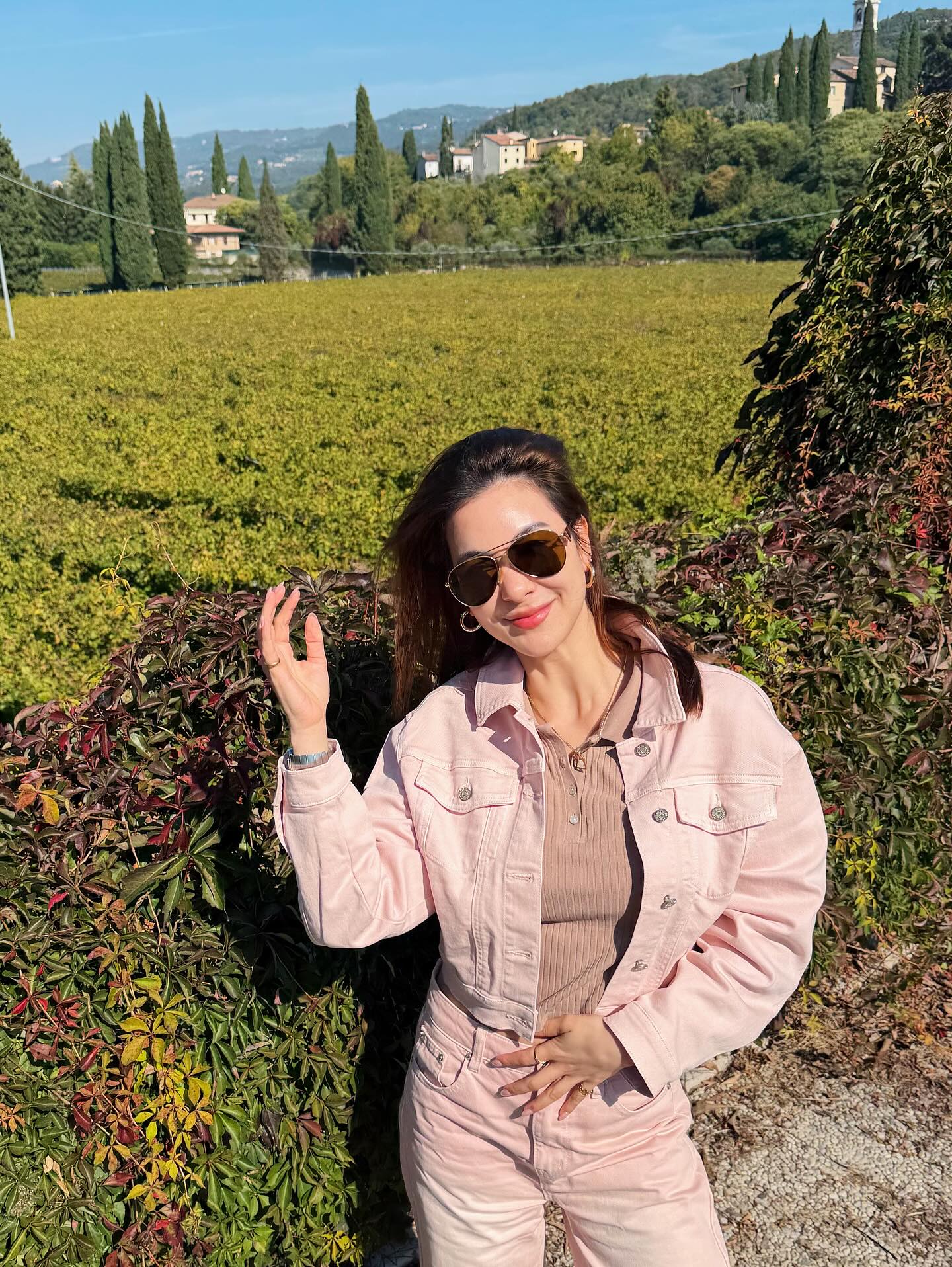 โบว์ - เบญจวรรณ อาร์ตเนอร์