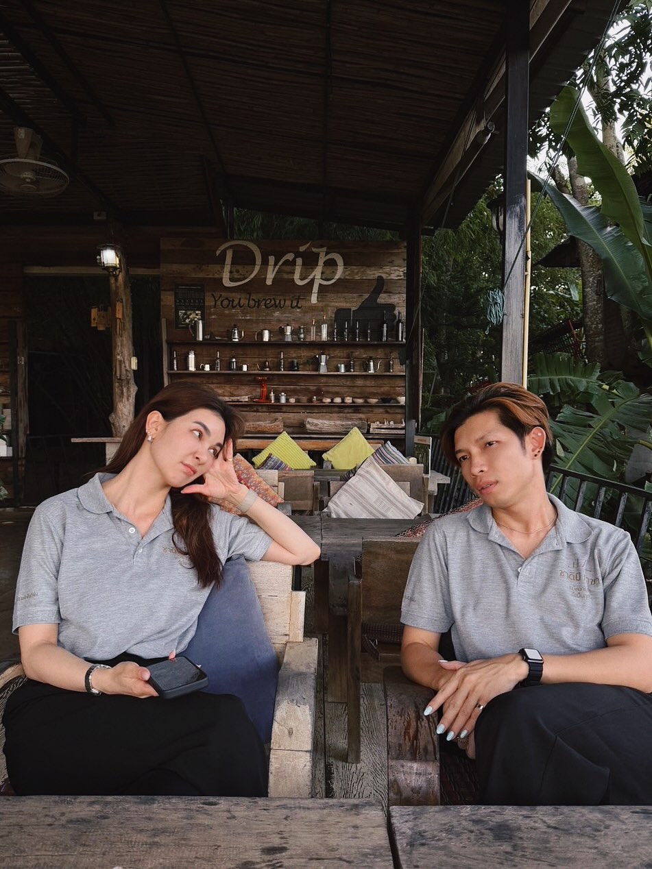โบว์ - เบญจวรรณ อาร์ตเนอร์