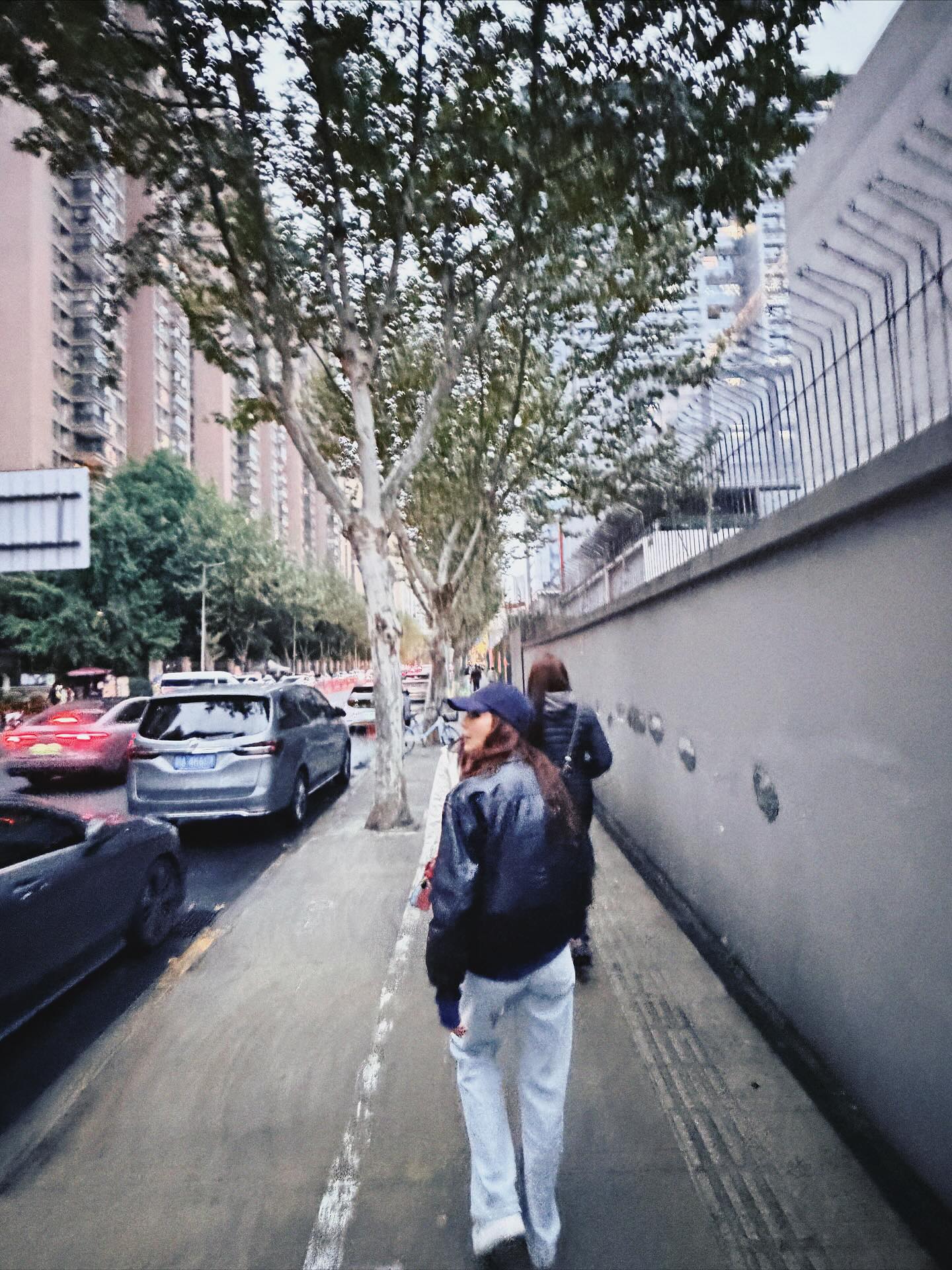 โบว์ - เบญจวรรณ อาร์ตเนอร์