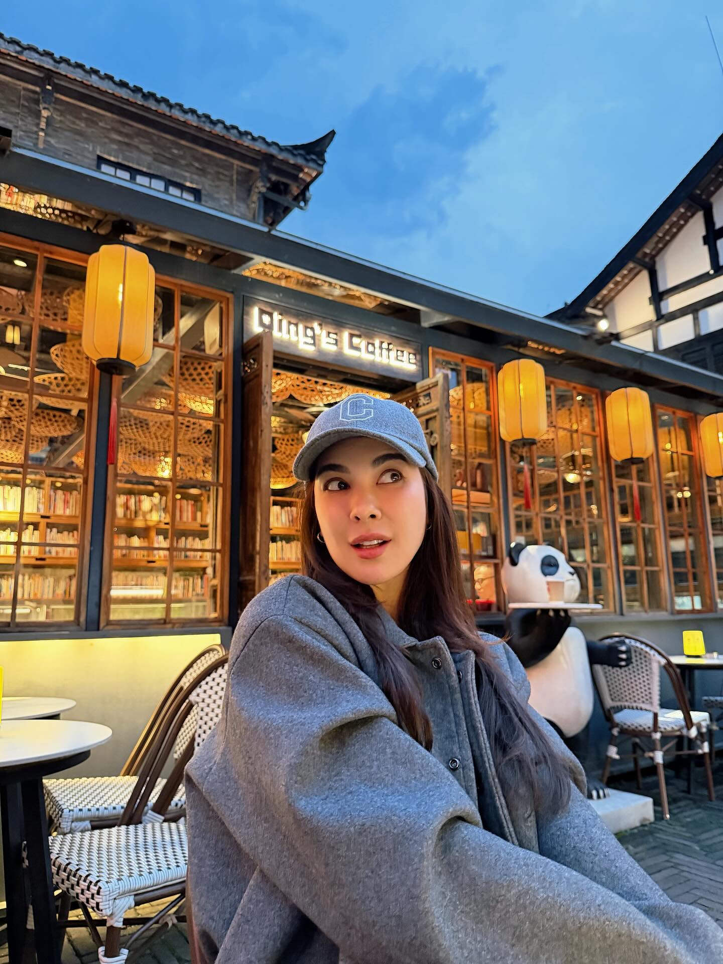 โบว์ - เบญจวรรณ อาร์ตเนอร์