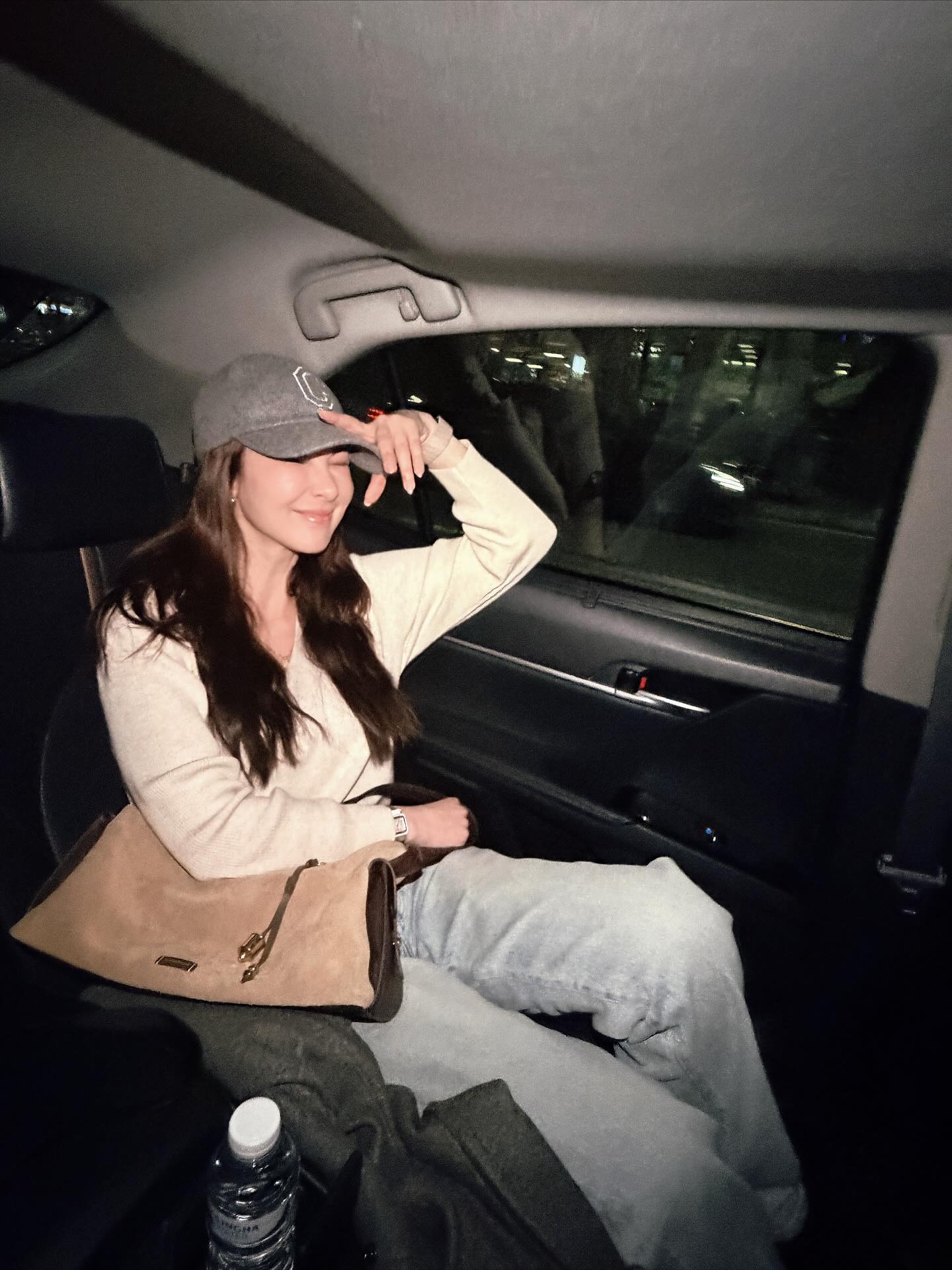 โบว์ - เบญจวรรณ อาร์ตเนอร์