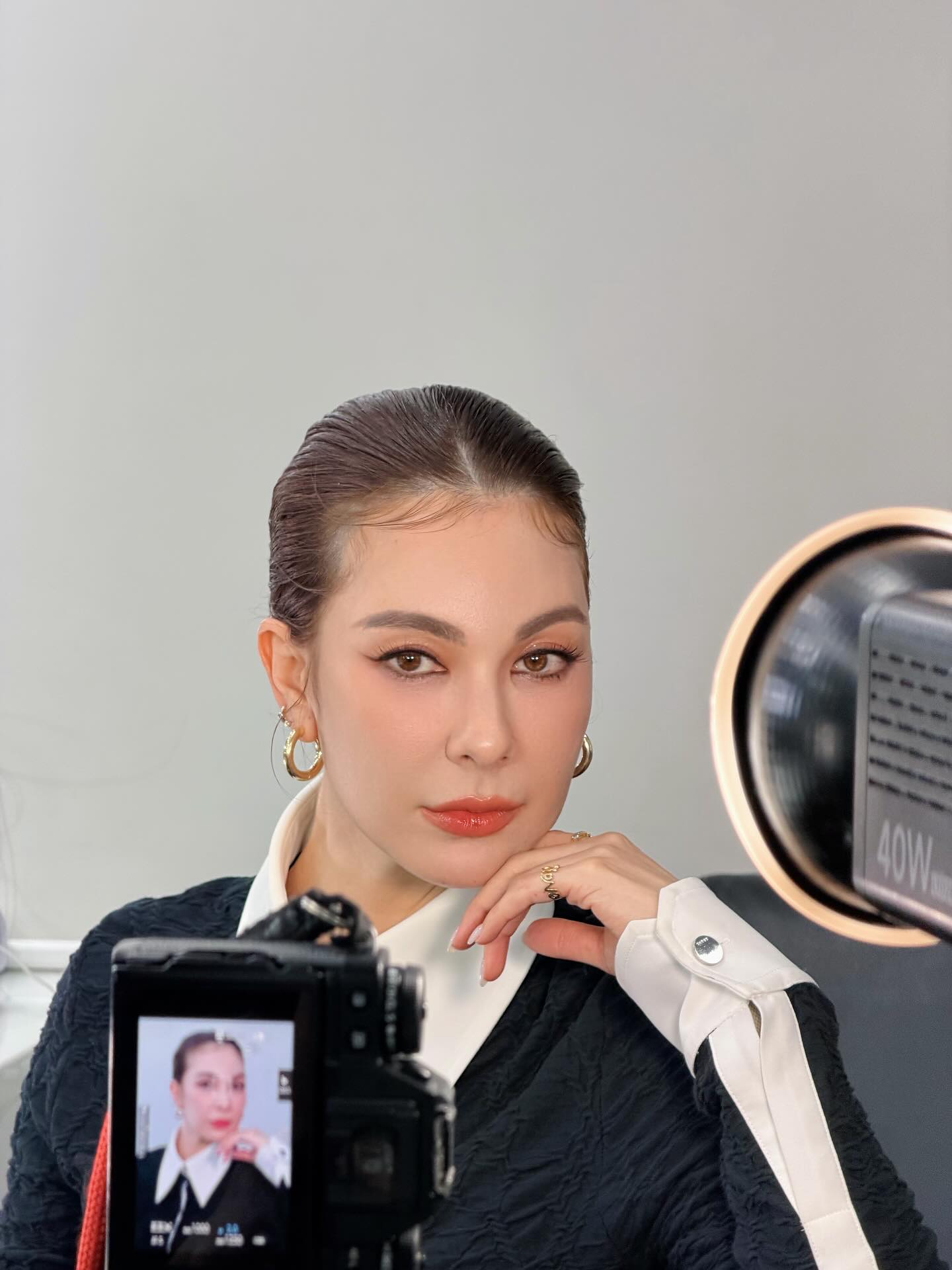 โบว์ - เบญจวรรณ อาร์ตเนอร์