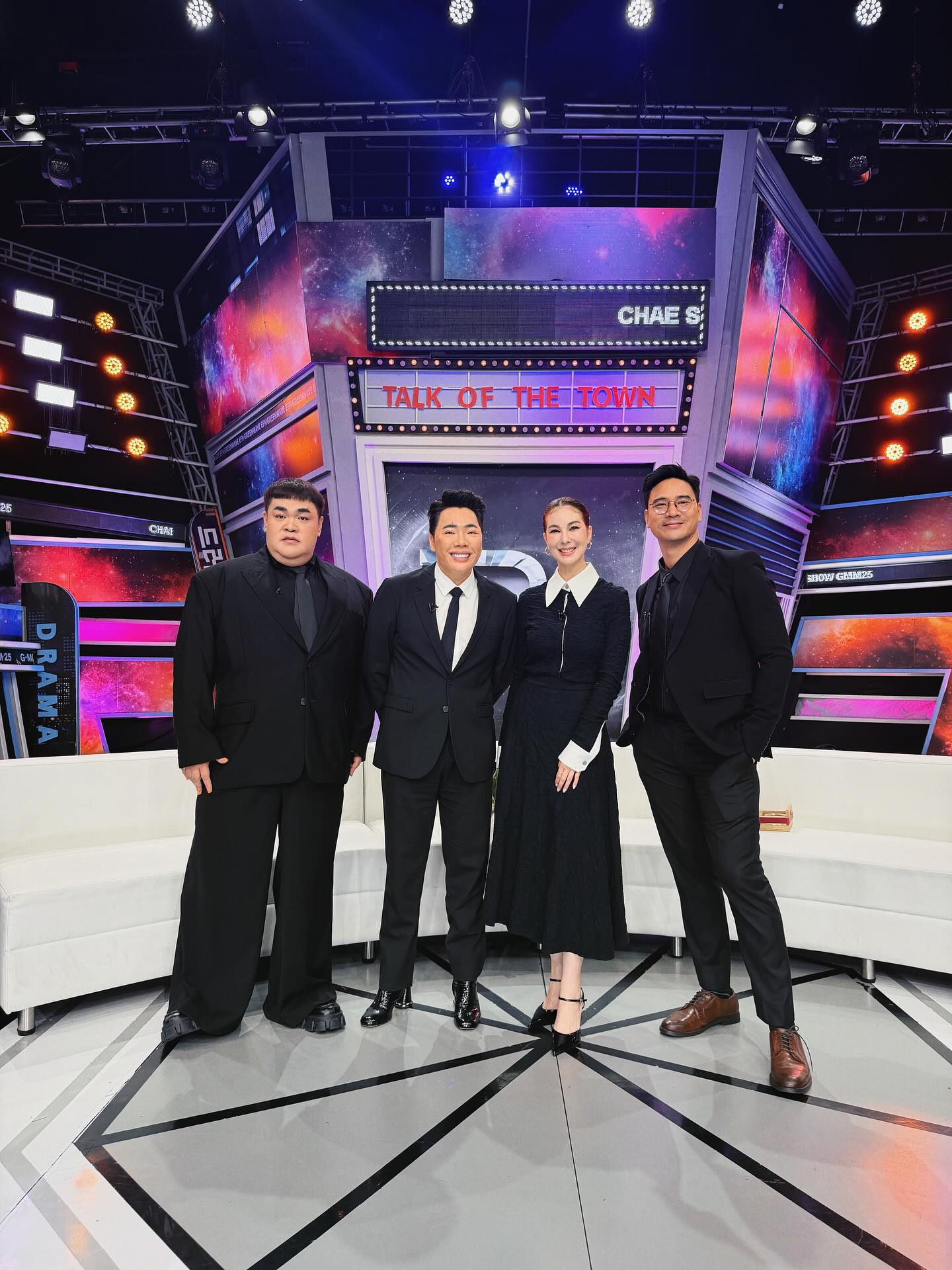 โบว์ - เบญจวรรณ อาร์ตเนอร์